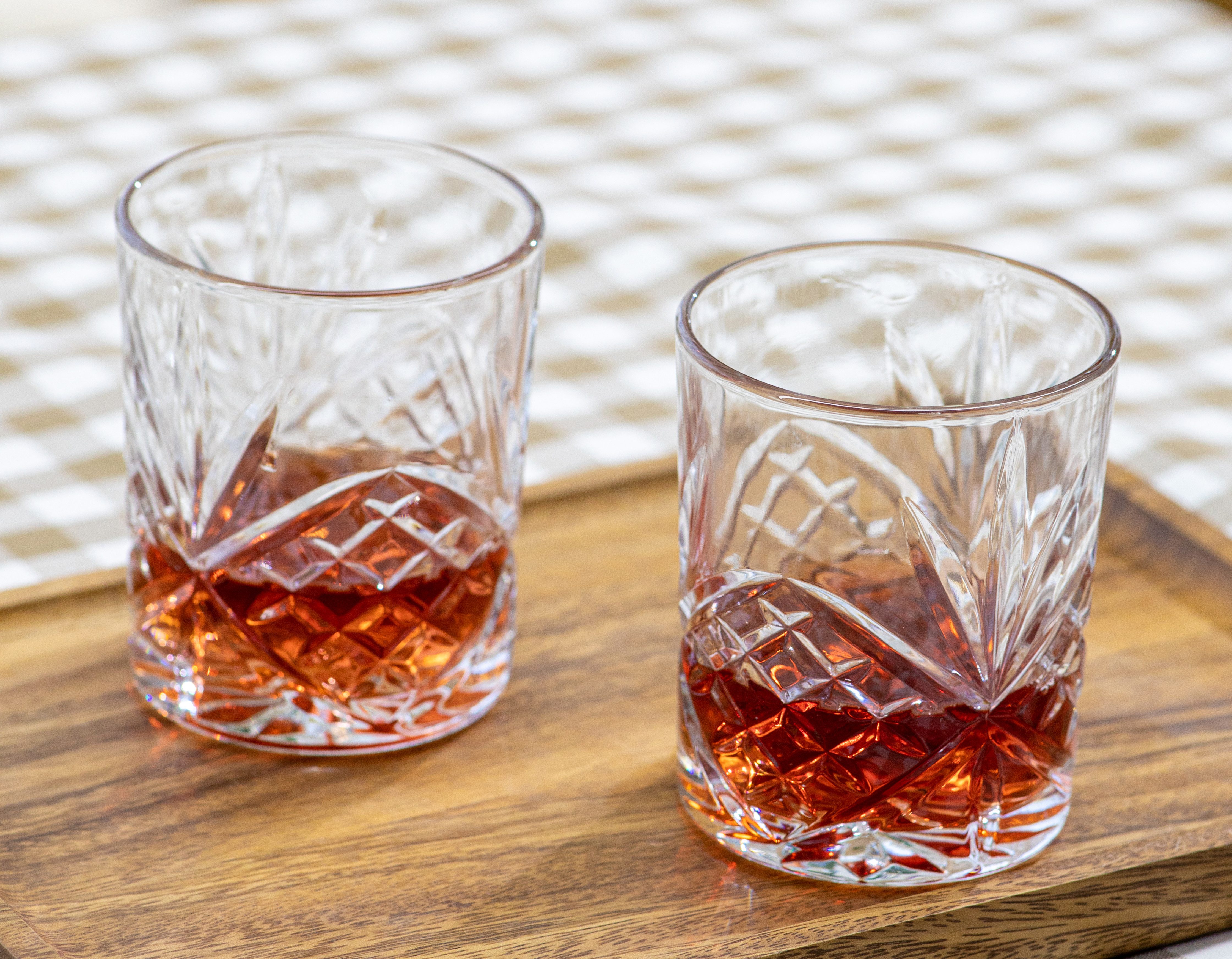 ECHTWERK Whiskyglas Tumbler Set ca. 330ml, 4-tlg., Glas, mit Schliffoptik und Reliefstruktur – Bild 4 von 5