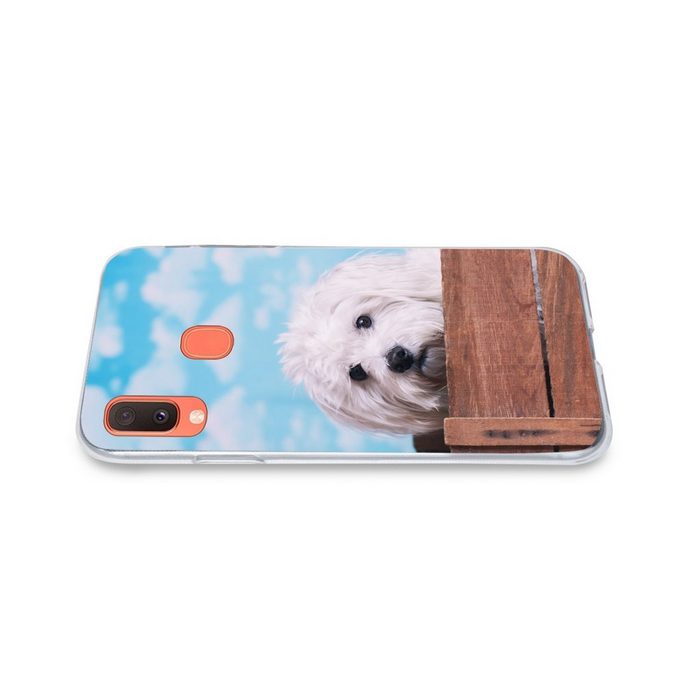 MuchoWow Handyhülle Malteser Hund in einer Holzkiste Handyhülle Samsung Galaxy A20e Smartphone-Bumper Print Handy QR10966