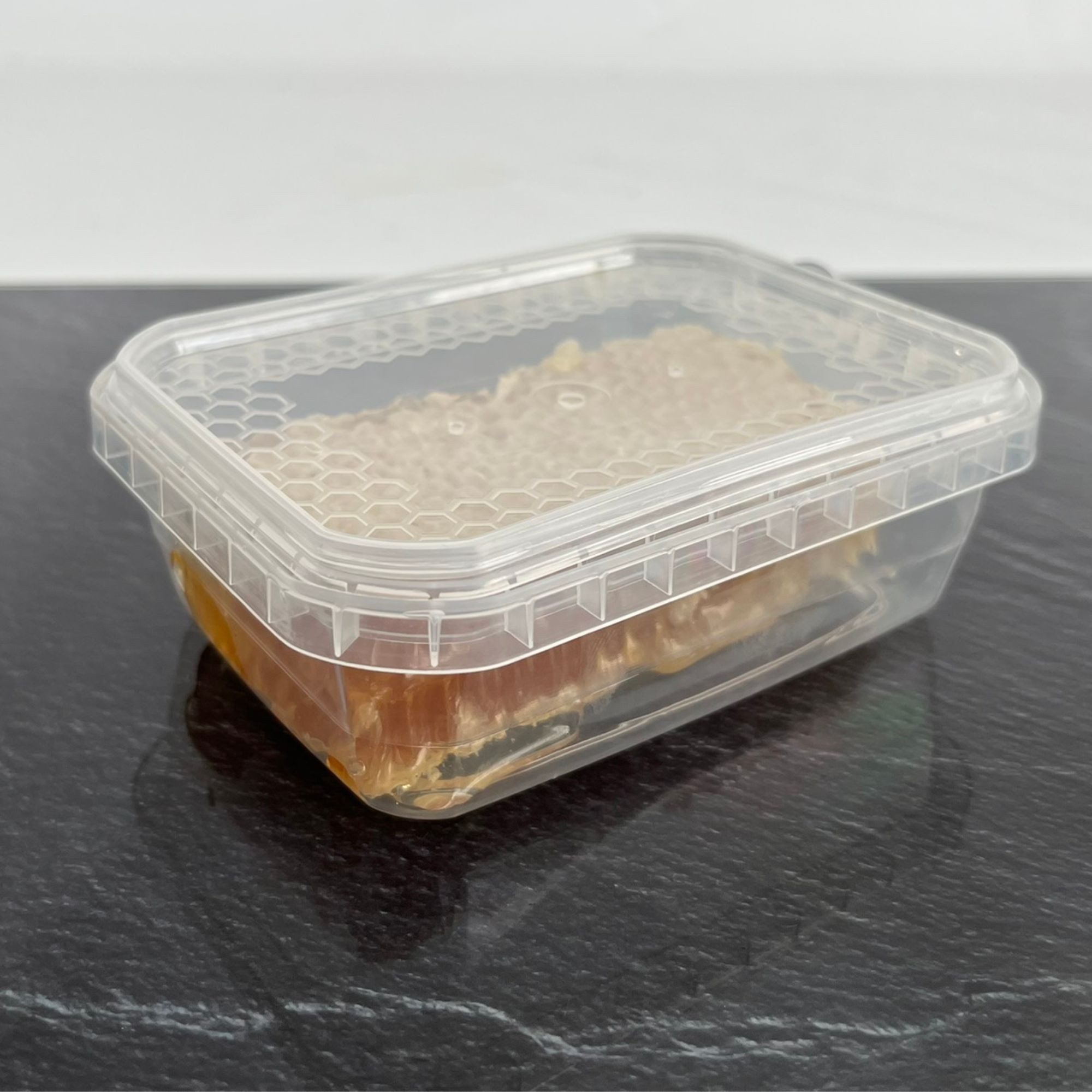 BIENEN SCHMIDT Honig Wabenhonig á 200 g abgepackt in praktischer Verschlussschale, aus unserer Sommerernte