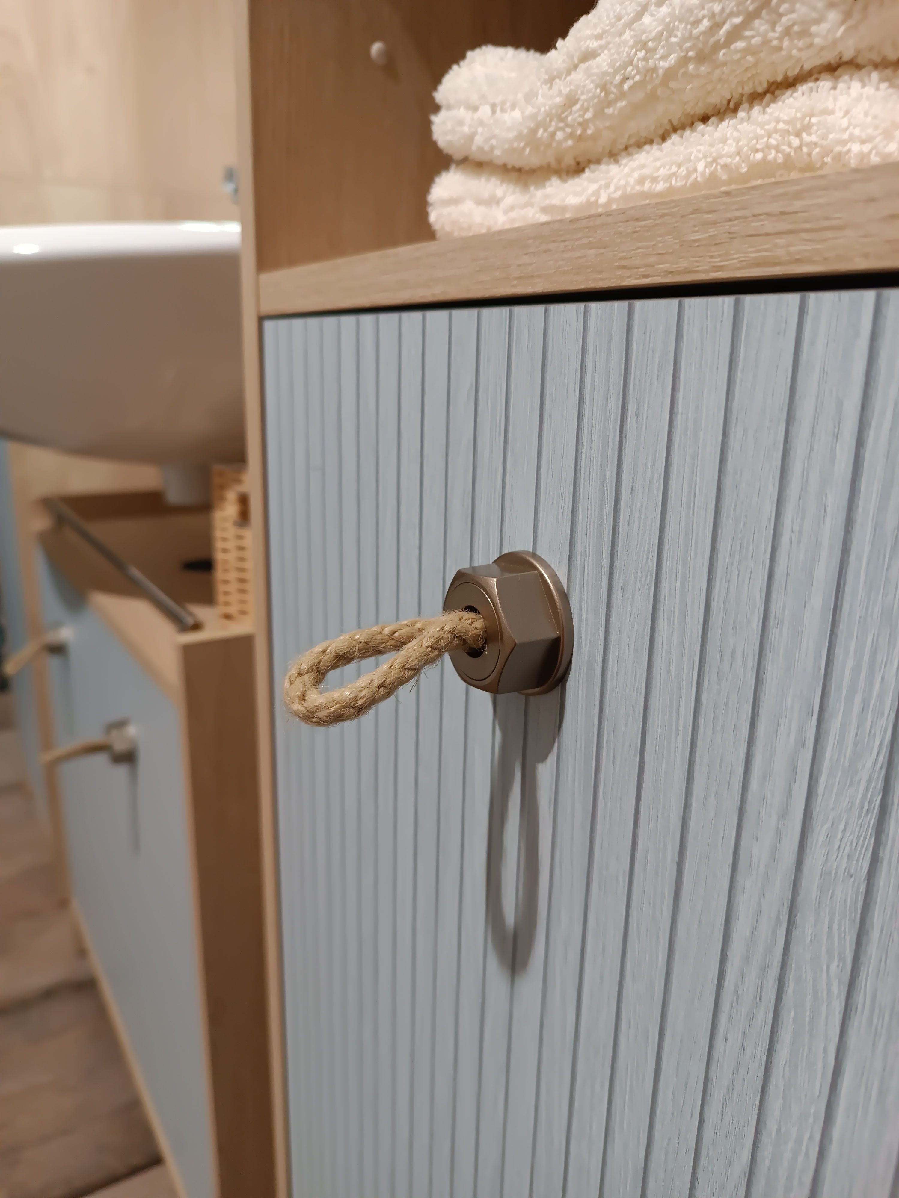 Schildmeyer Hochschrank SONDERBY, 2 Türen & 1 offenes Fach, Höhe 176,5 cm, MADE IN GERMANY (1-St) Seilgriffe im maritimen Look, MADE IN GERMANY