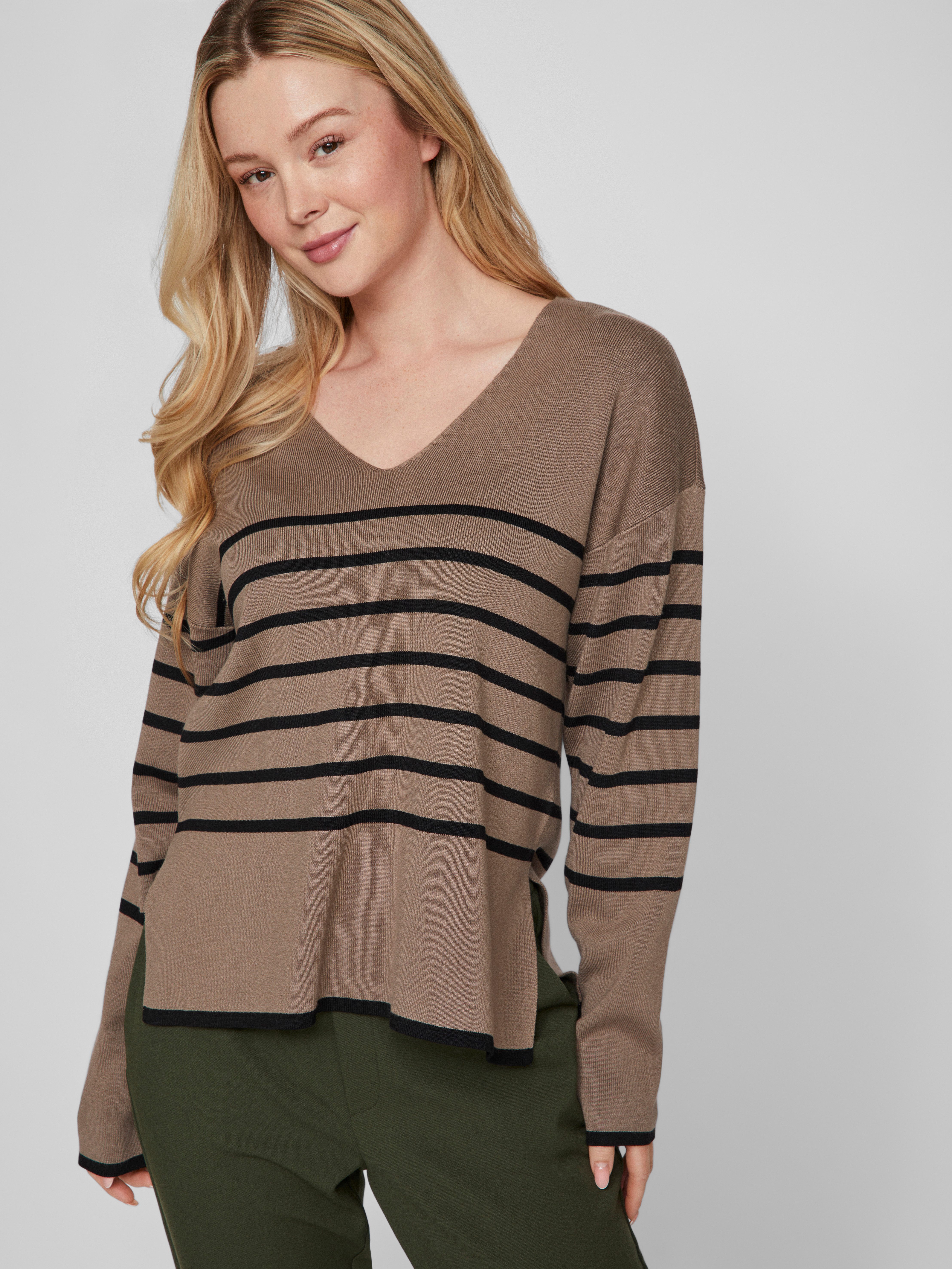 Vila V-Ausschnitt-Pullover VIOSTRIA V-NECK L/S REV günstig online kaufen