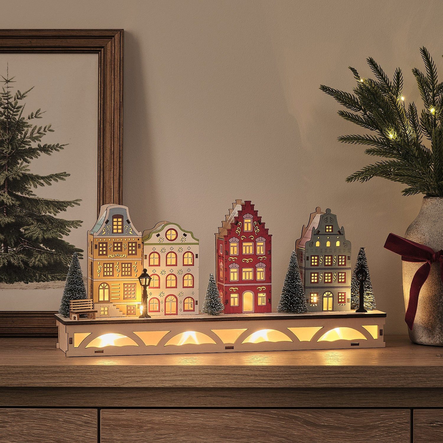 Lights4fun LED-Dekofigur LED-Winterdorf aus Holz mit warmweißen LEDs