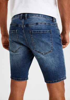 Buffalo Jeansshorts 5-Pocket, knielang, Shorts mit normaler Bundhöhe aus elastischer Denim-Qualität