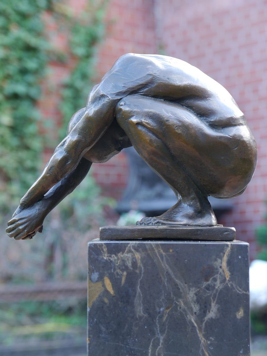 AFG Figur Marmorsockel Männerakt Bronze auf erotischer Dekoobjekt