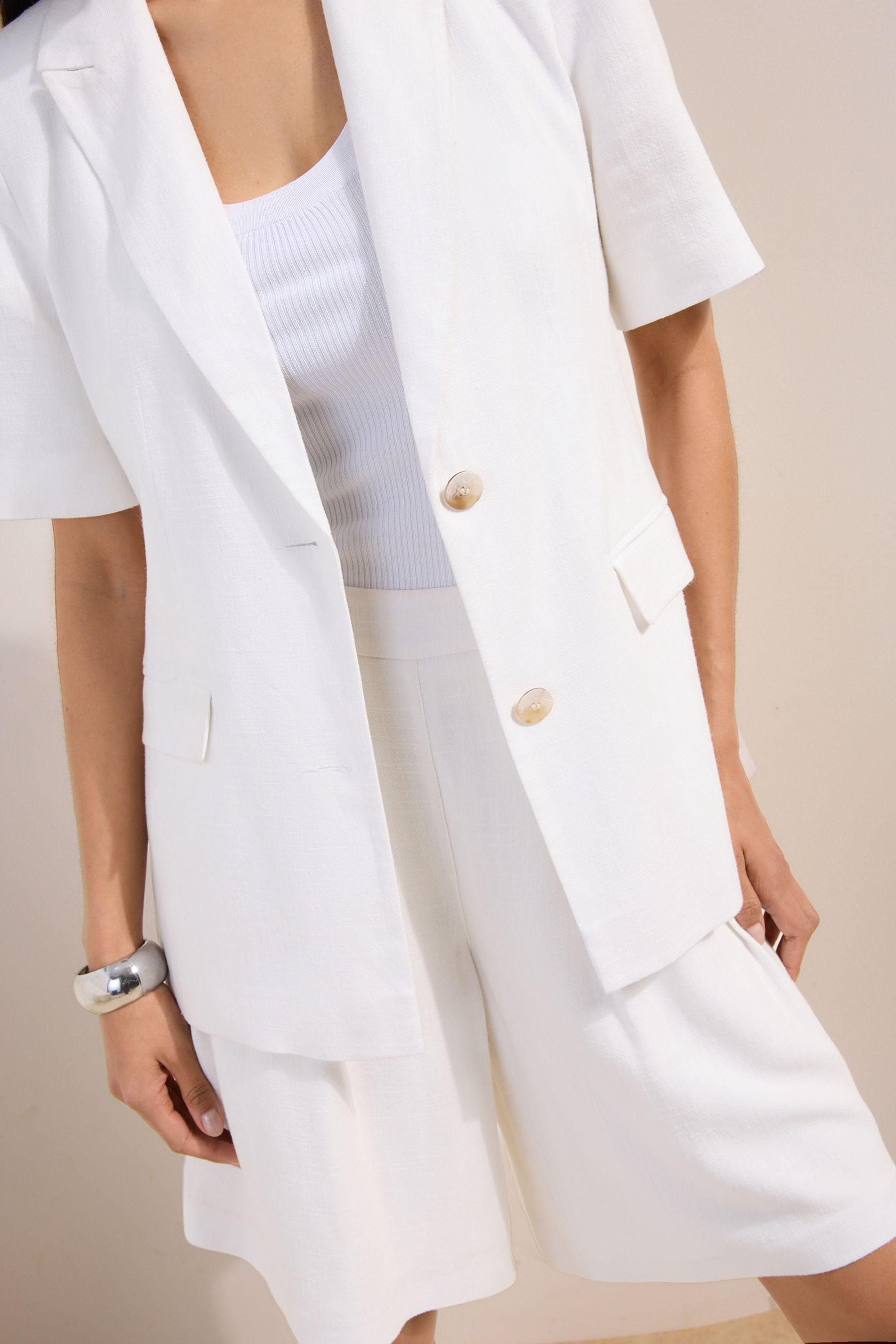 Friends Like These Jackenblazer Friends Like These Tailored Fit Kurzarm-Blazer (1-tlg)