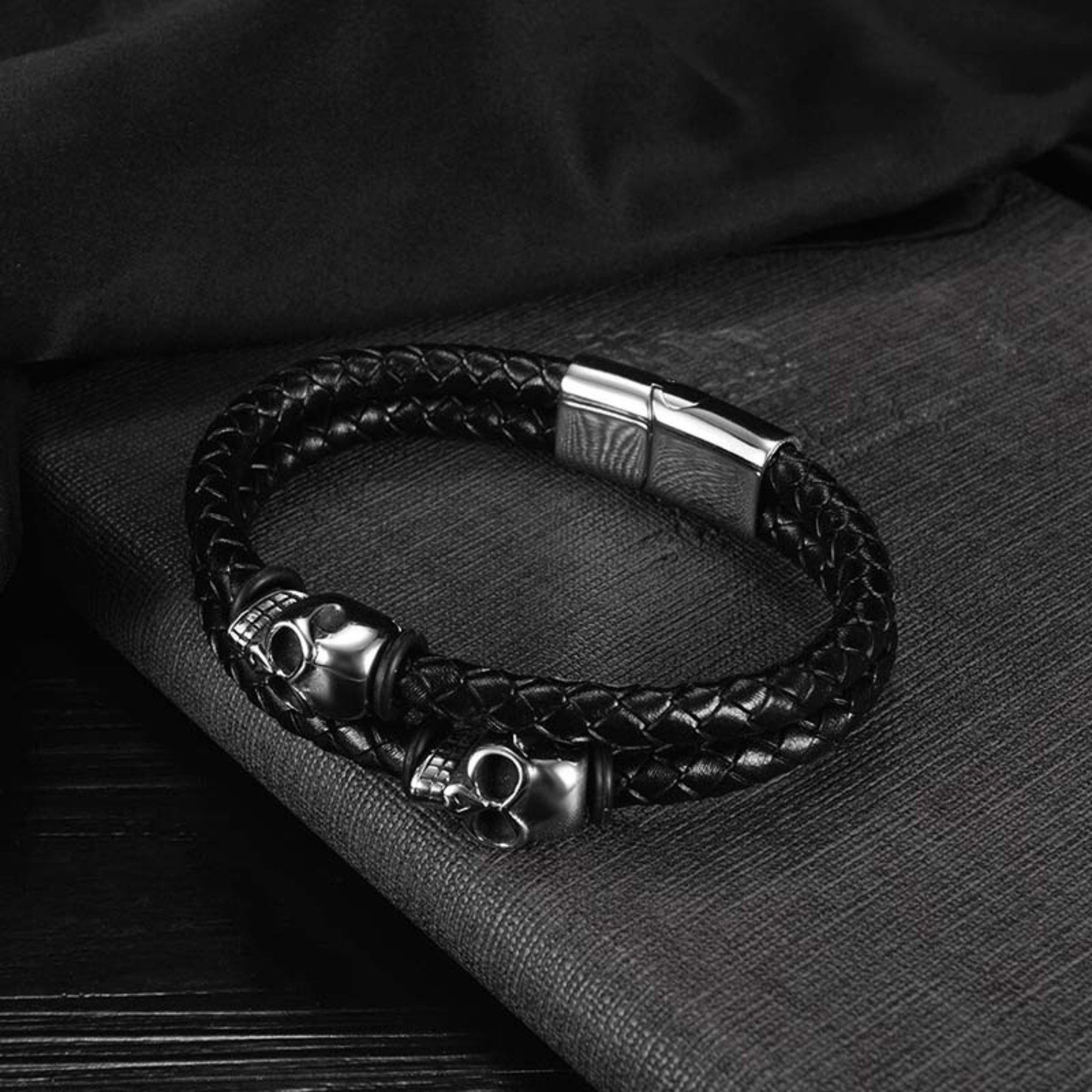 UNIQAL.de Lederarmband Herren Skull „ACE OF günstig online kaufen