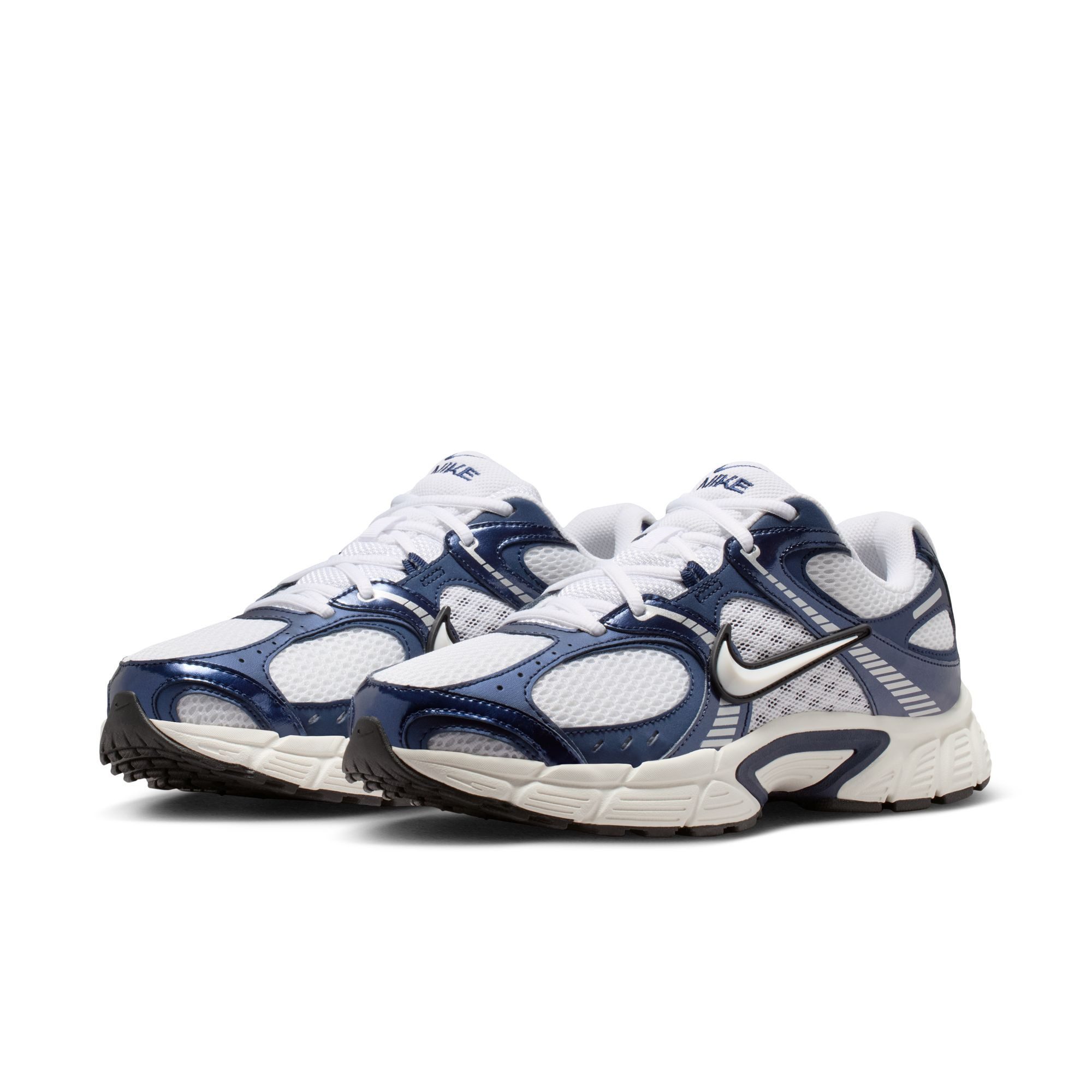 Nike Sportswear Nike V5 RNR Sneaker inspiriert vom Design des Y2K Nike Vomero 5