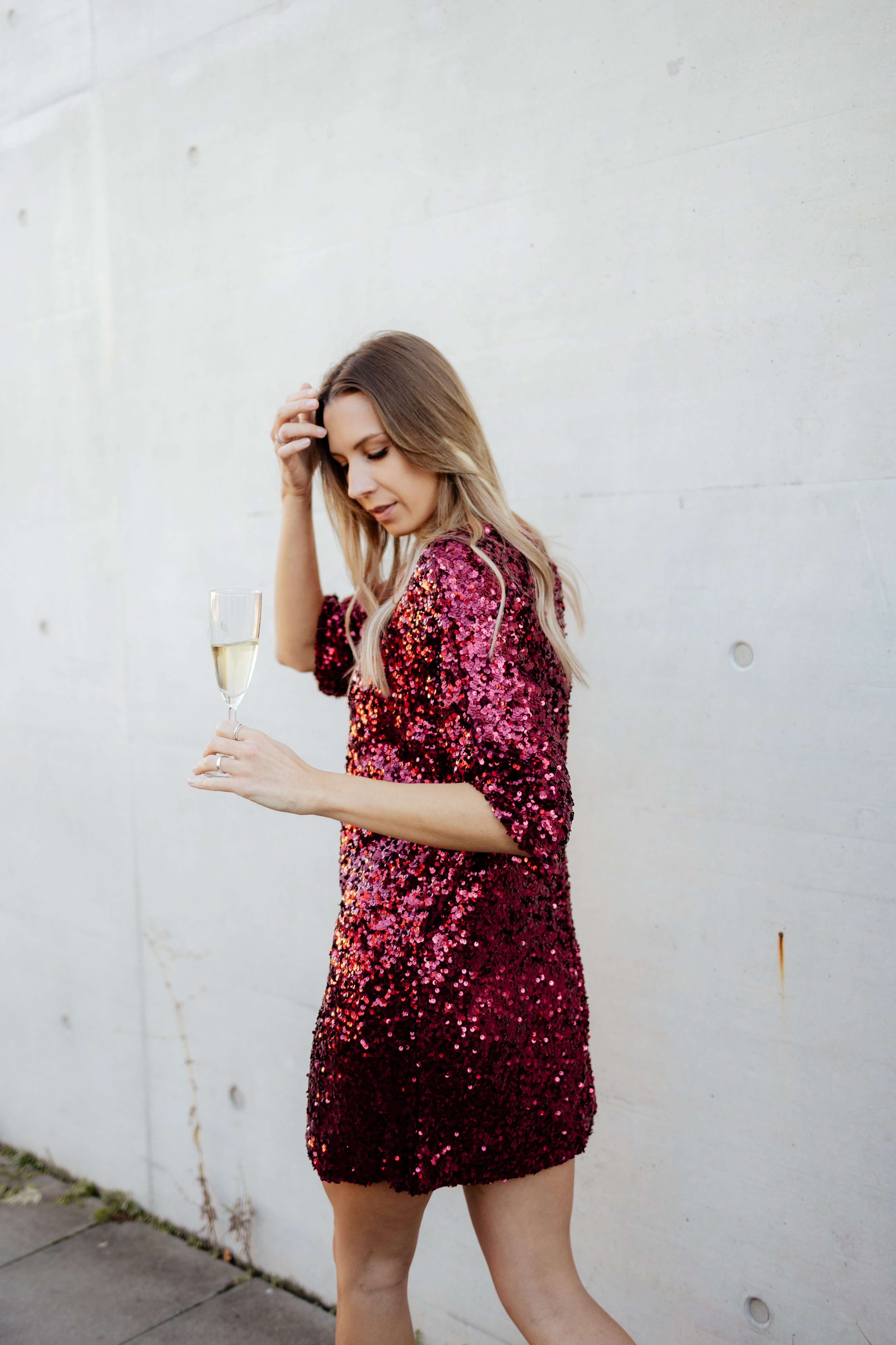 von Herzen Partykleid weites, schimmerndes Pailettenkleid – knielang – kast günstig online kaufen