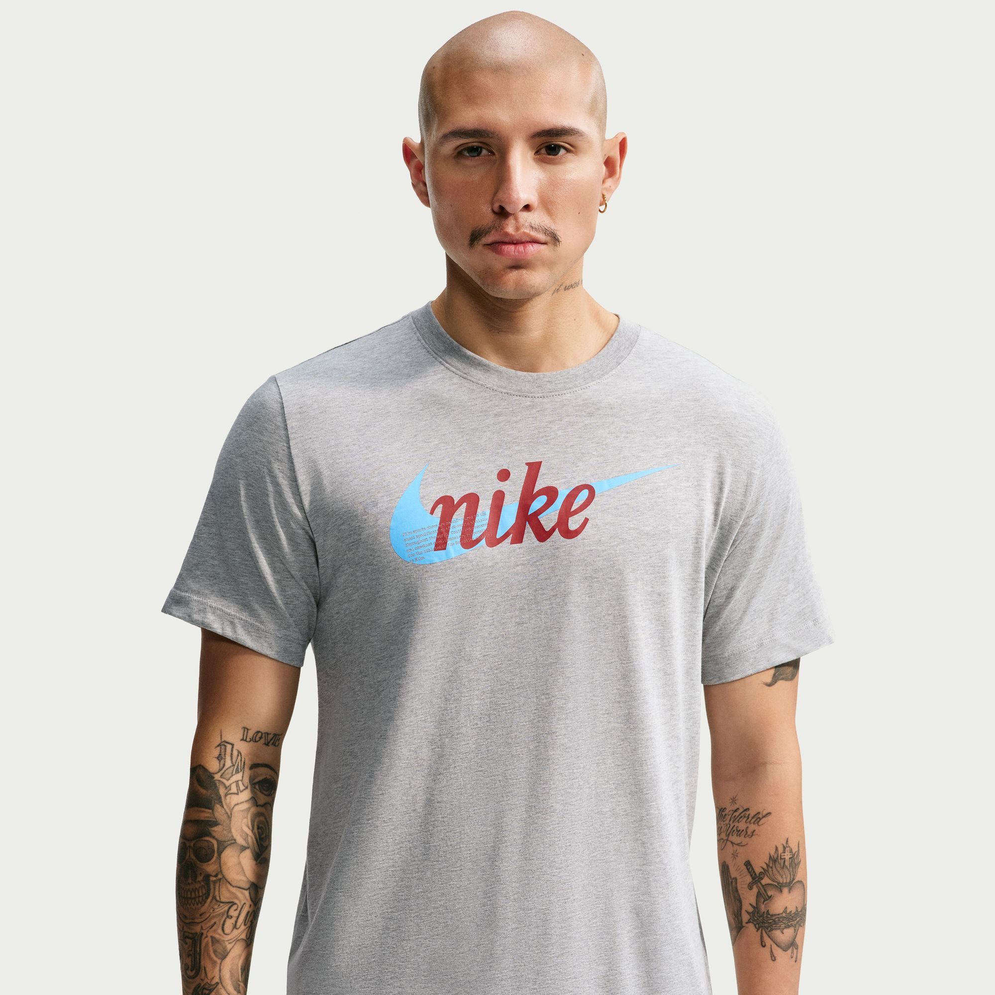 Nike Sportswear T-Shirt Nike Sportswear Men's T-Shirt mit Rundhalsausschnitt, aus Baumwolle, normale Länge