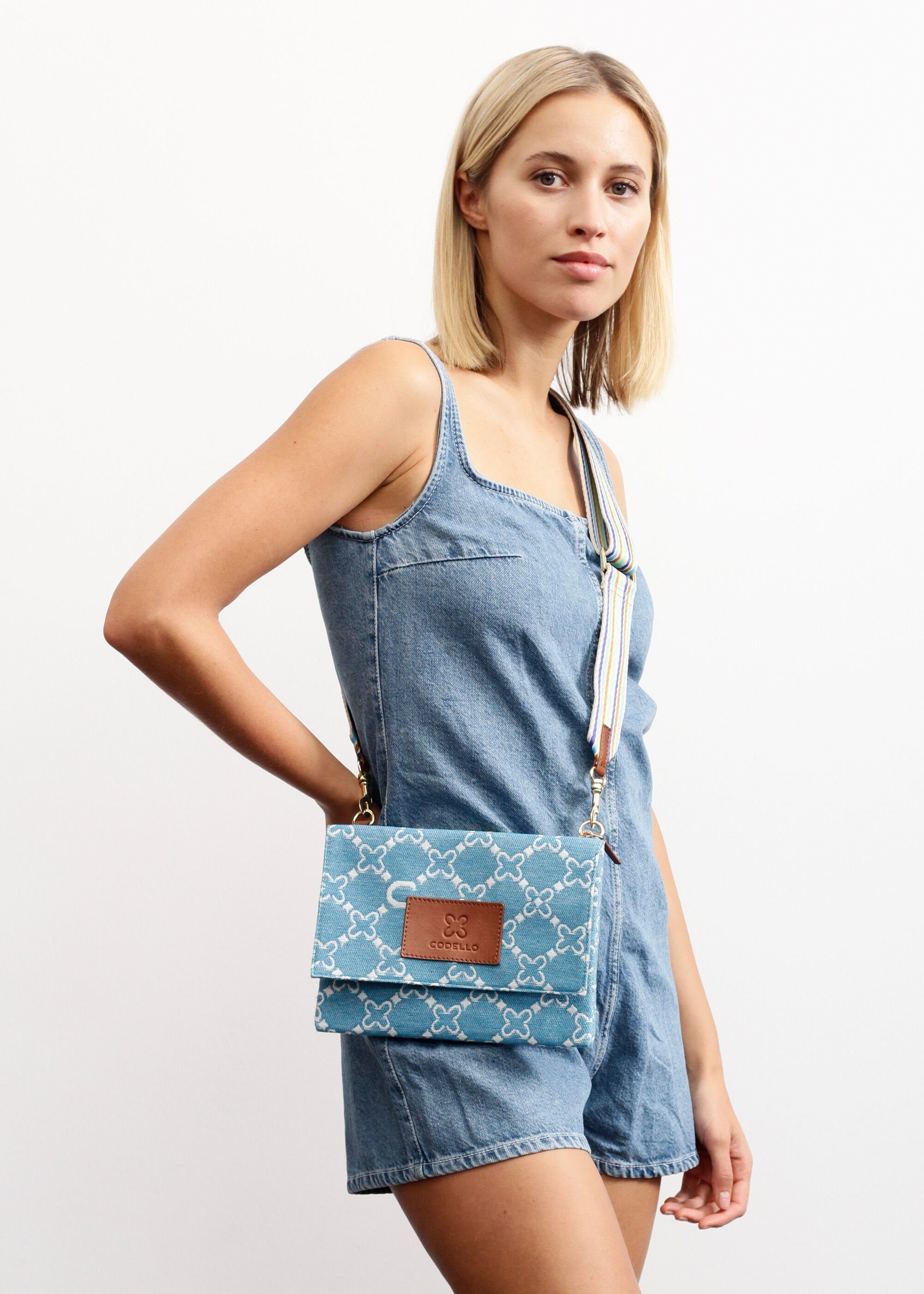 Damen Handtaschen Codello Umhängetasche Crossbody mit angesagtem Logo-Print aus Canvas
