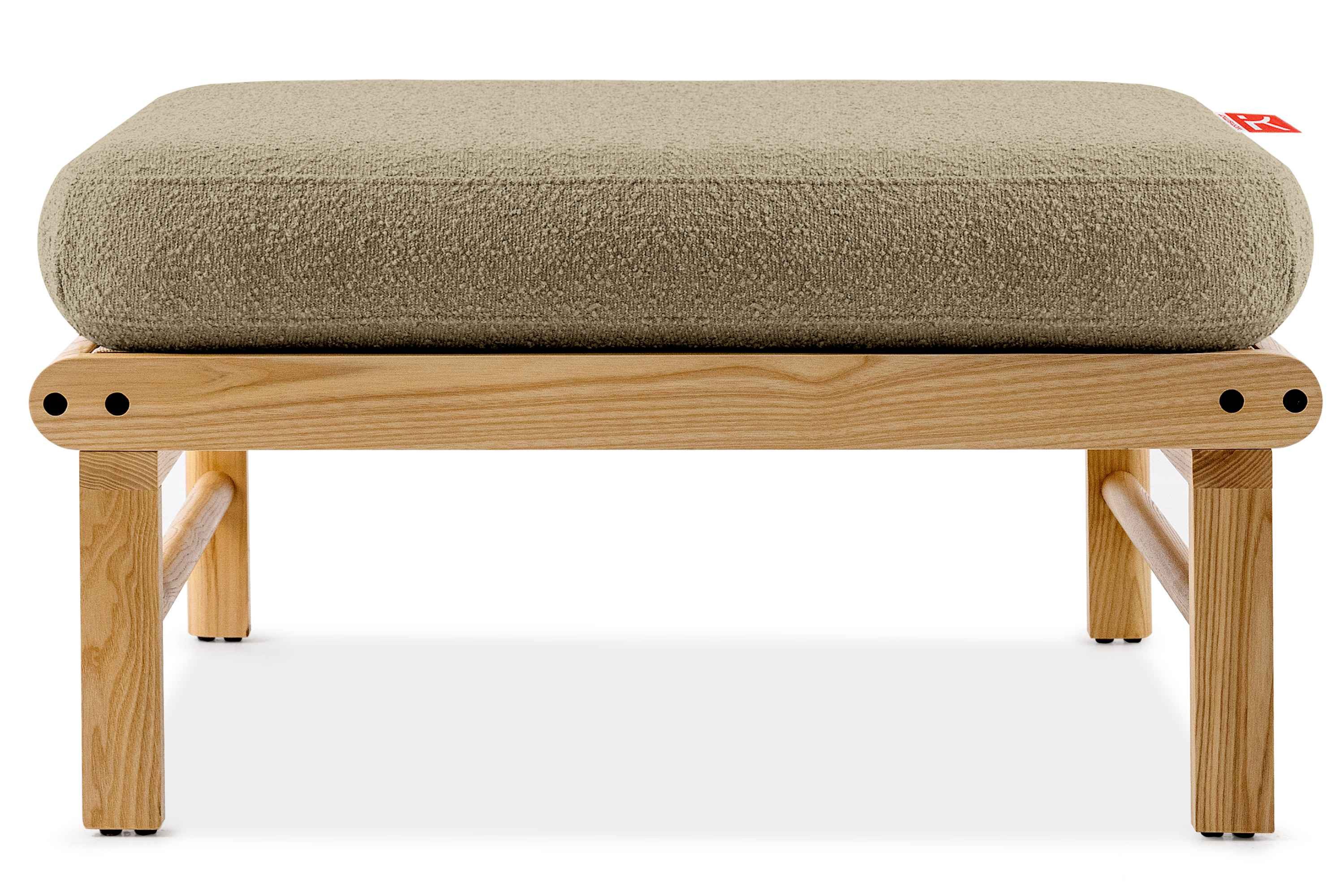 KONSIMO® Gartenlounge-Hocker ATREDA Gartenlounge-Hocker, hergestellt in der EU, handgefertigt, recycelte Materialien, Massivholz Esche, Boho-Stil