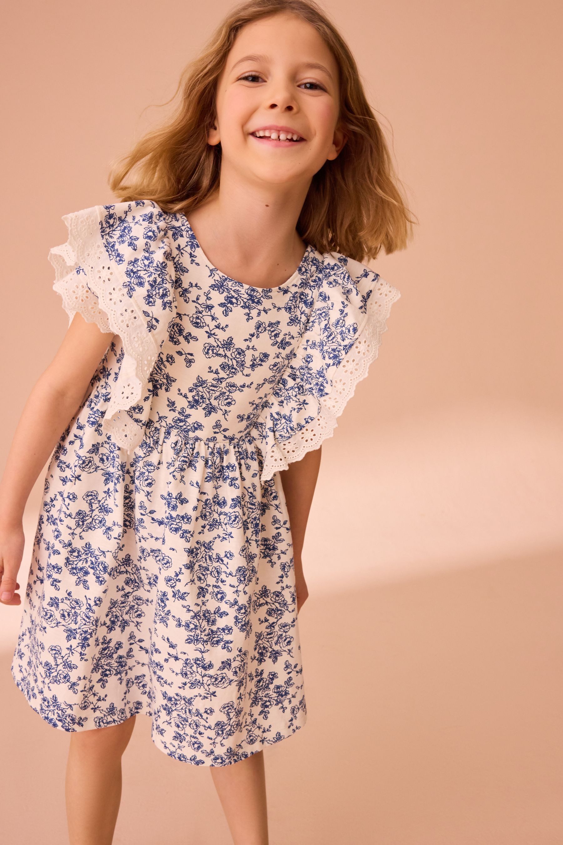 LAURA ASHLEY Jerseykleid Laura Ashley Kleid mit Lochstickerei Baumwolle (1-tlg)