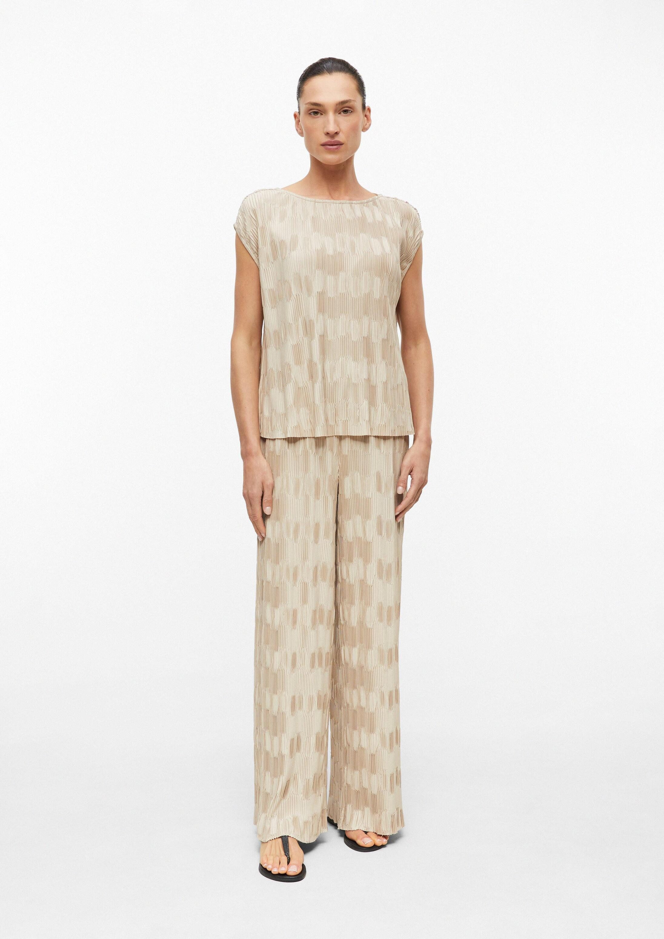 s.Oliver Chinos Hose Plissierte Wide Leg Hose mit hohem Bund