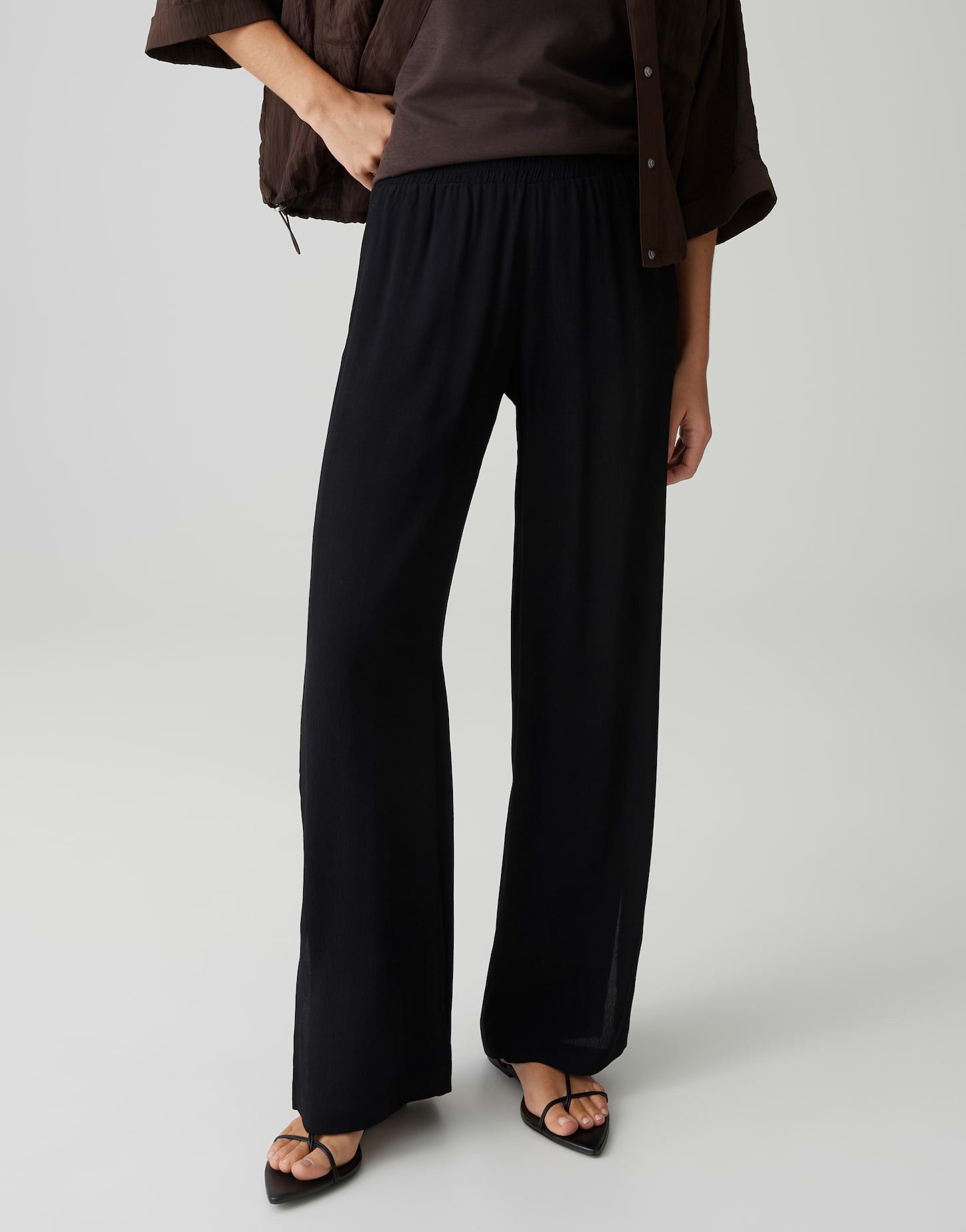 Stoffhose Malotta pure aus leichter Webware mit Crepe Optik
