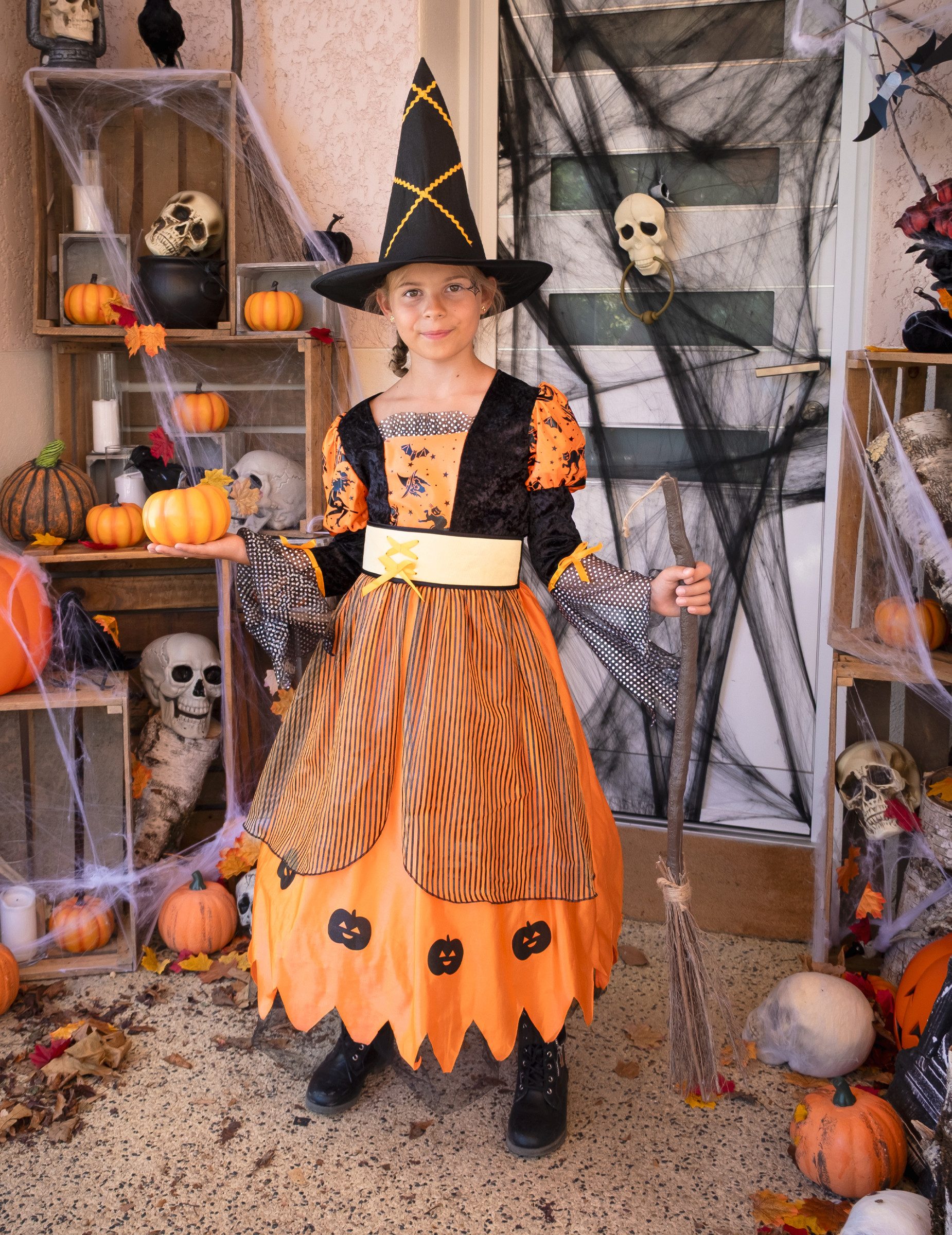 JADEO Kostüm Niedliches Kürbis-Hexenkostüm Halloween-Mädchenkostüm orange-schwarz
