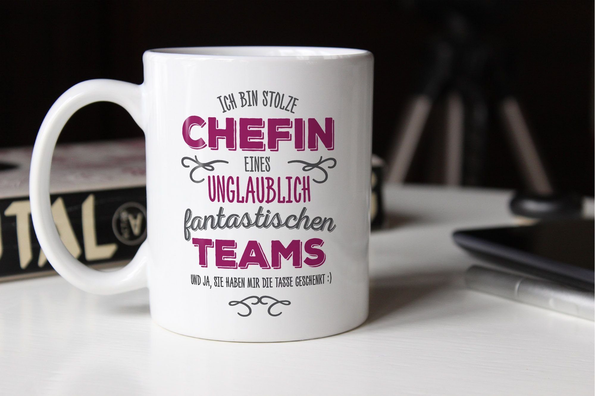 MoonWorks Tasse Kaffee-Tasse Ich bin stolze [object Object] {eine_t_[object Object]} ungeheuer fantastischen {von_t_[object Object]} Geschenk Spruch MoonWorks®, Keramik