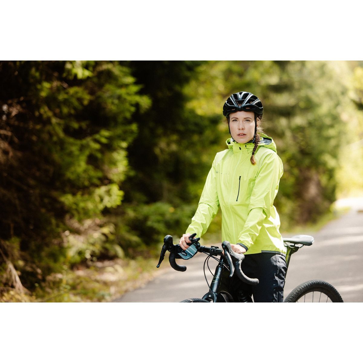 HALTI Fahrradjacke Liike Women's 3L Drymaxx Wind Jacket Vielseitige Damen-Windjacke mit wasserdichter und atmungsaktiver