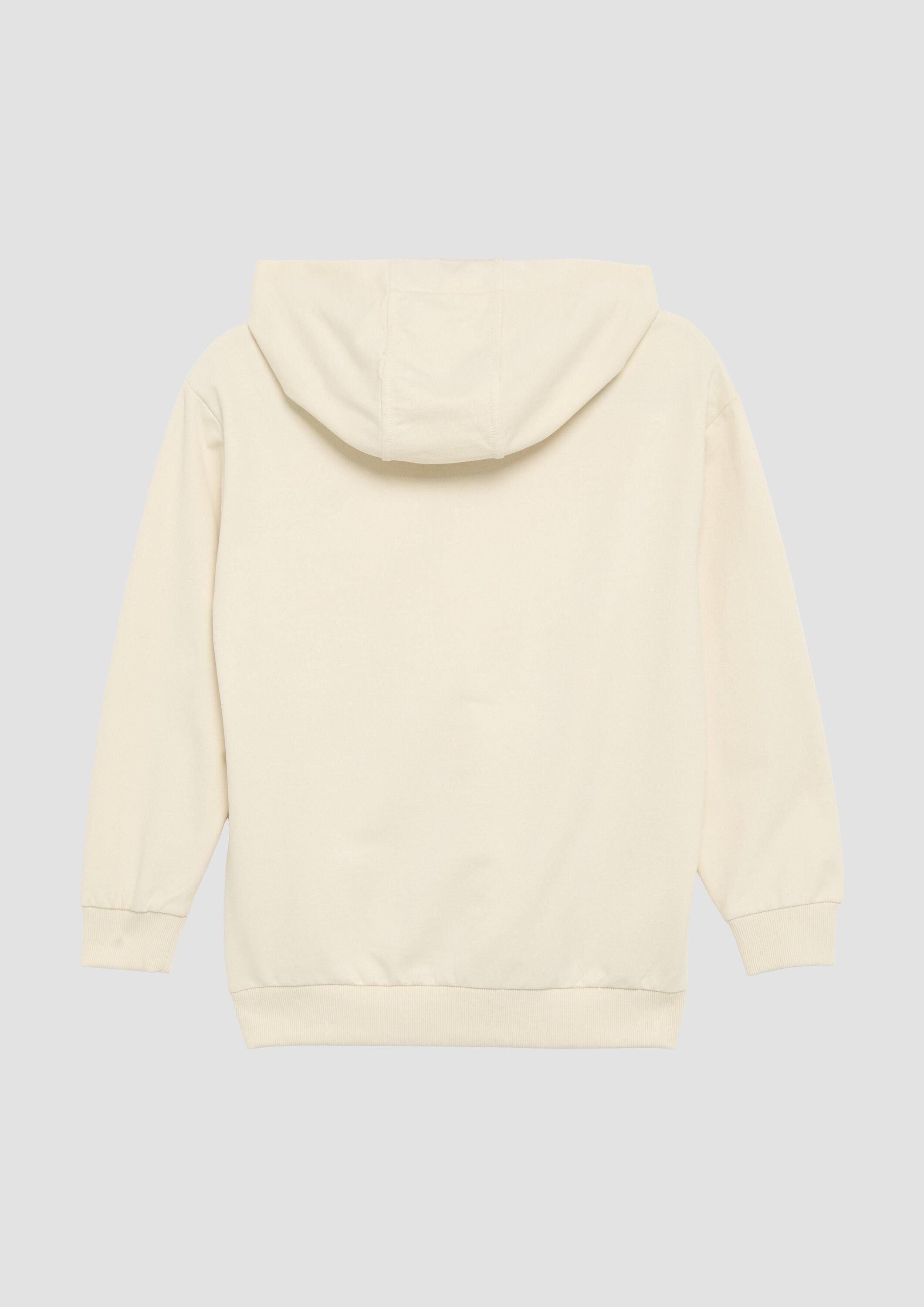 s.Oliver Sweatshirt Sweatshirt Unisex Kapuzen-Sweatshirt mit Känguru-Tasche und Frontprint