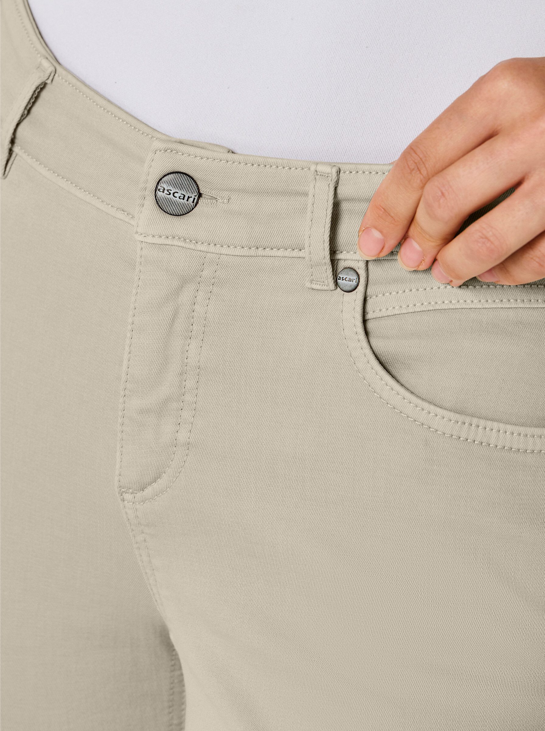 ascari Bequeme Jeans Edel-Jeans leicht vertieft