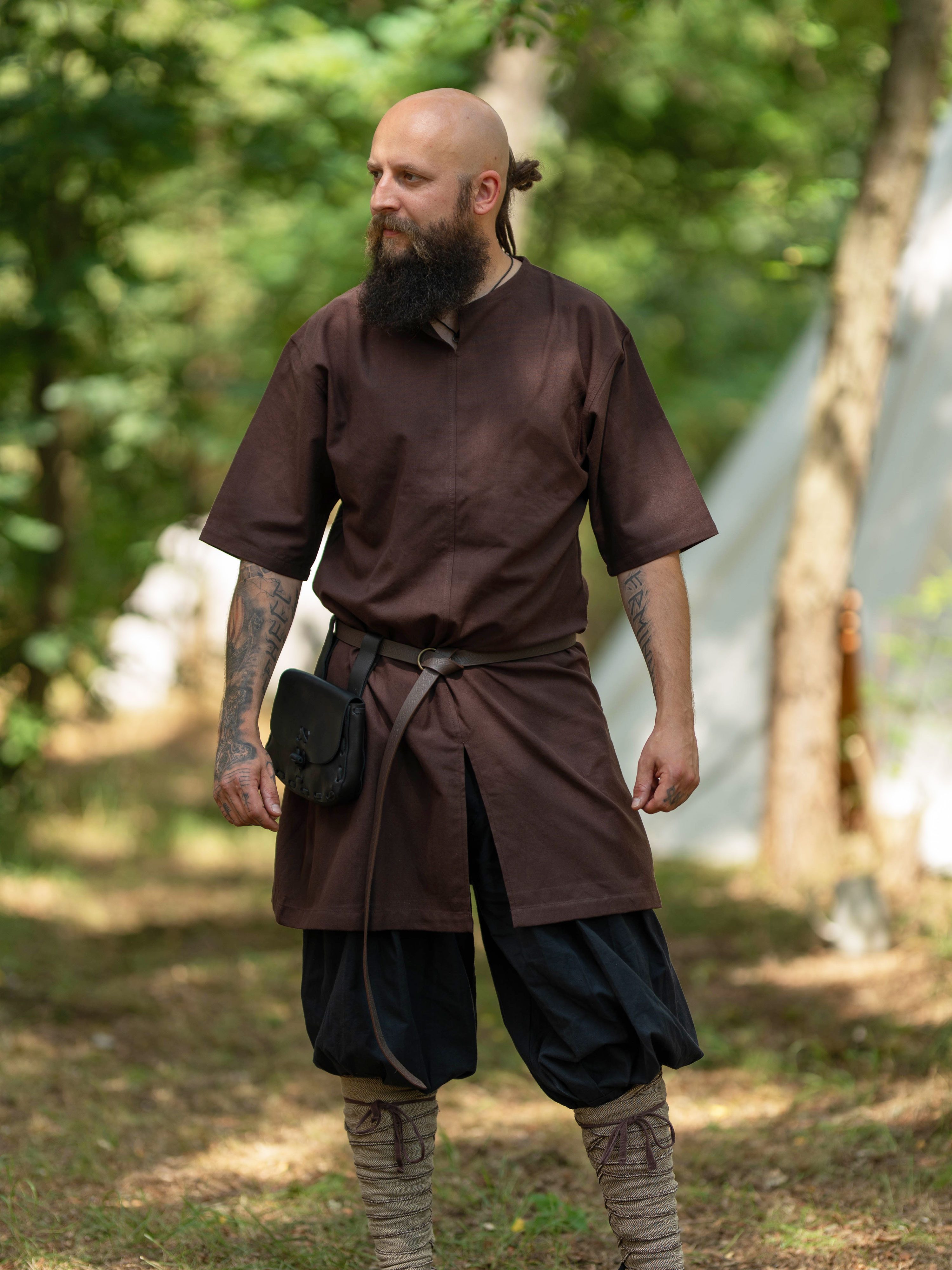 Vehi Mercatus Wikinger-Kostüm Schlichte Mittelalter Tunika kurzarm Braun "Njord"