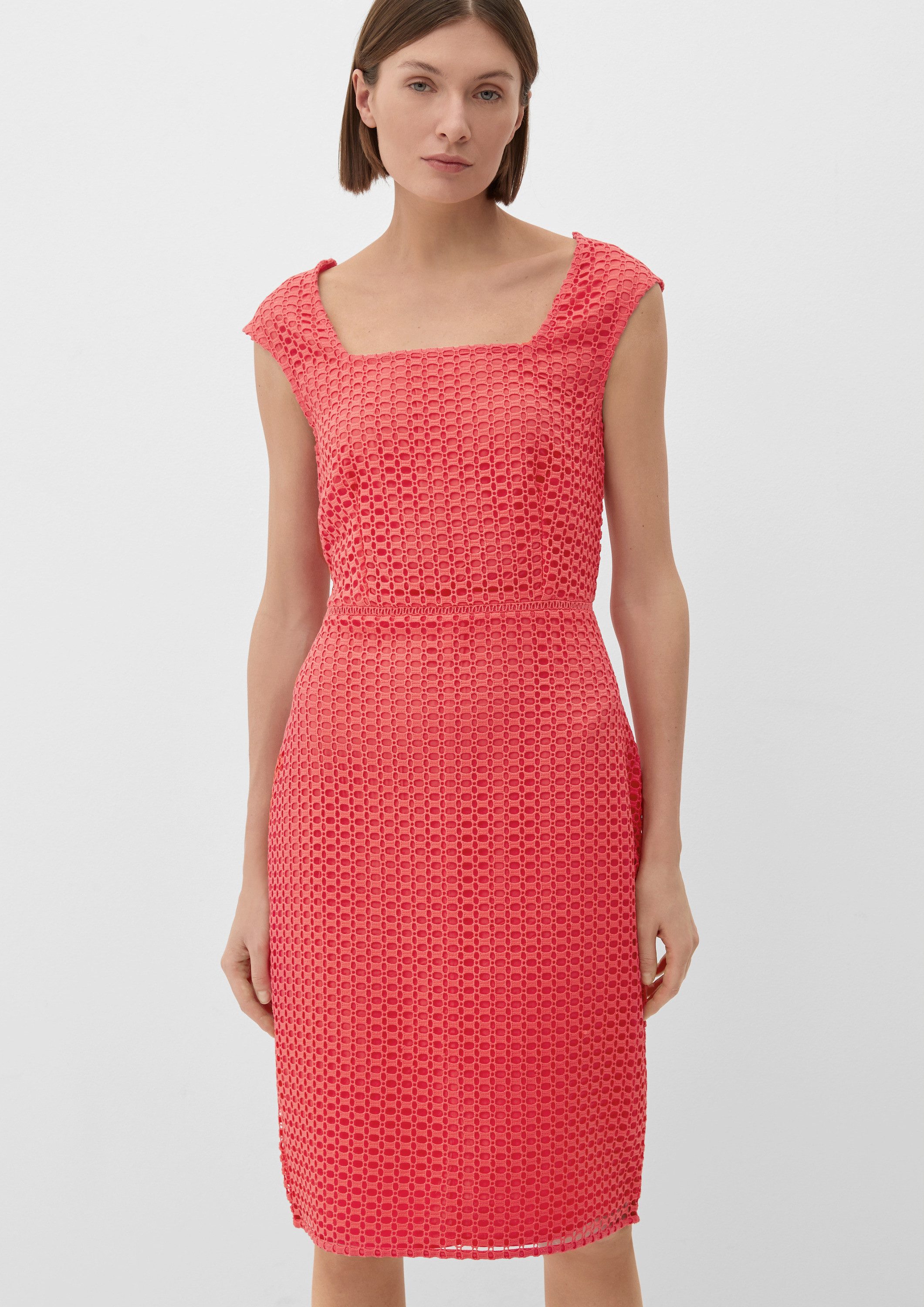 s.Oliver Minikleid Kleid Etuikleid aus Häkelspitze