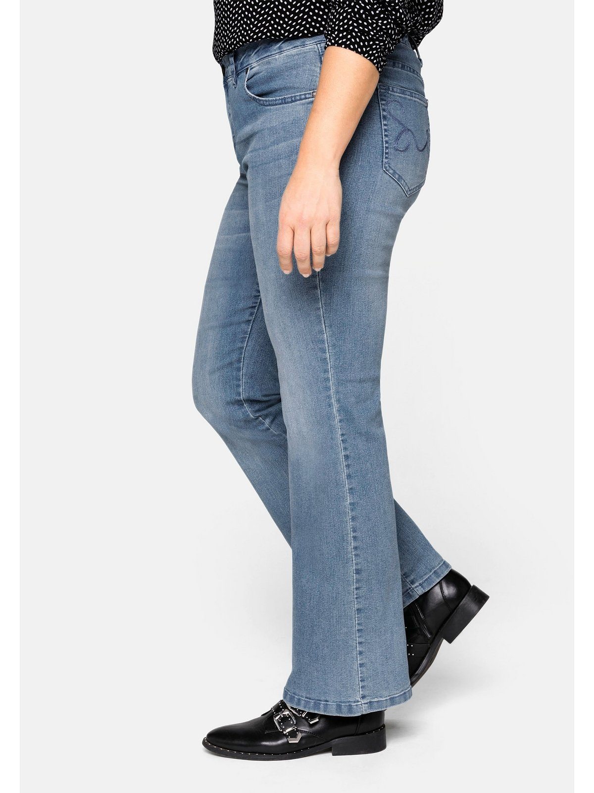 Sheego Bootcut-Jeans Große Größen in 5-Pocket-Form, mit Used-Effekten