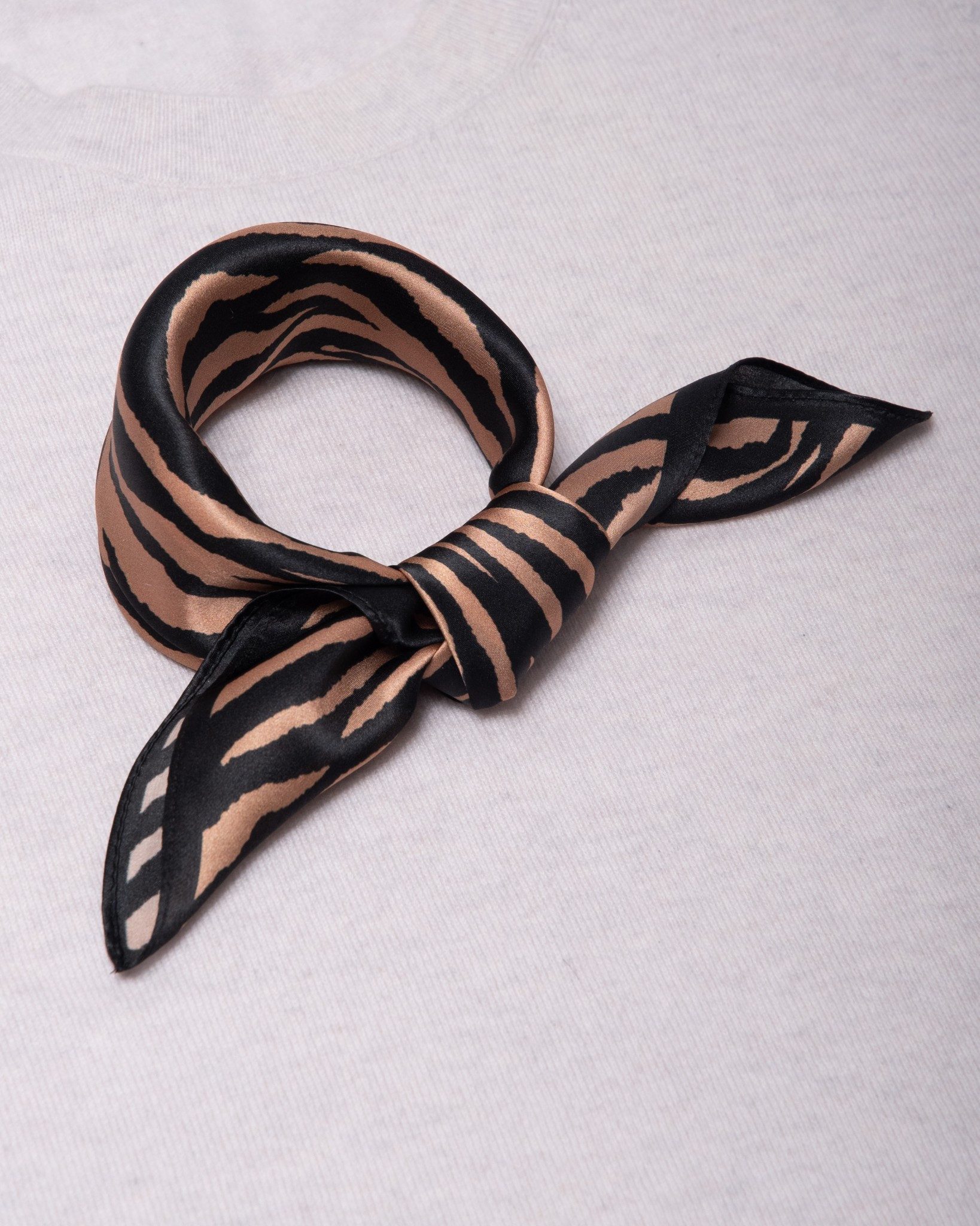 MayTree Seidentuch quadratisch,Zebra, 53x53 cm, Nickituch, Bandana-Schal, (Stück), 100% Seide