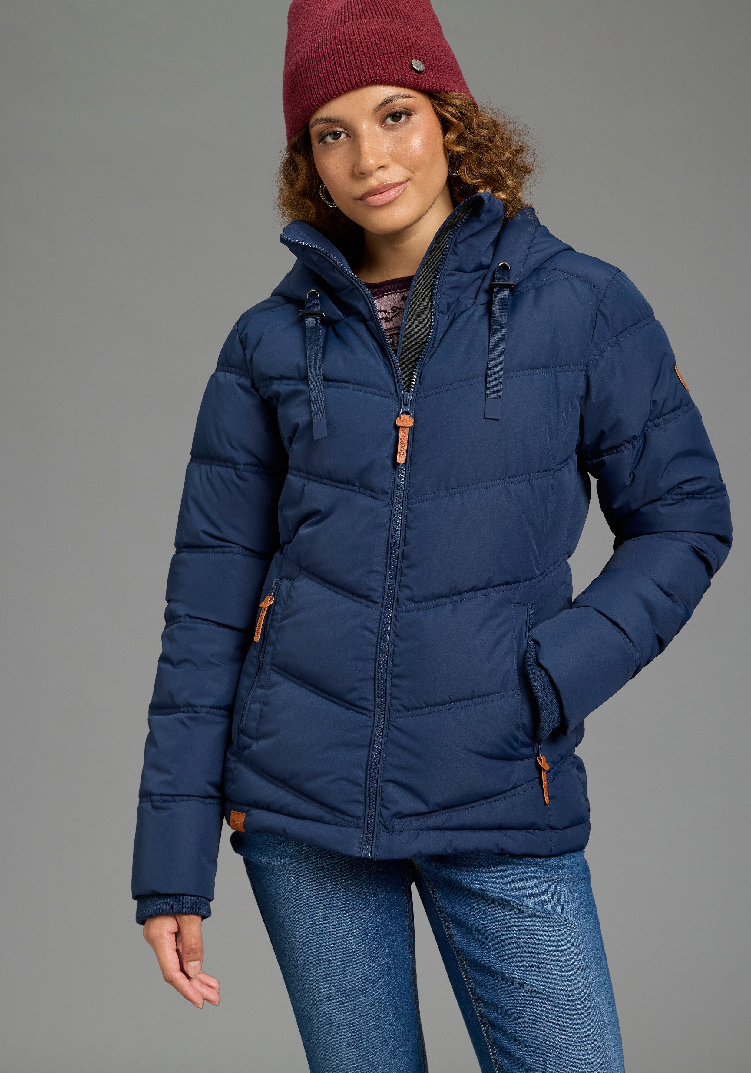 KangaROOS Winterjacke mit Kapuze und Kordelzug, Reißverschlusstaschen und Innentasche