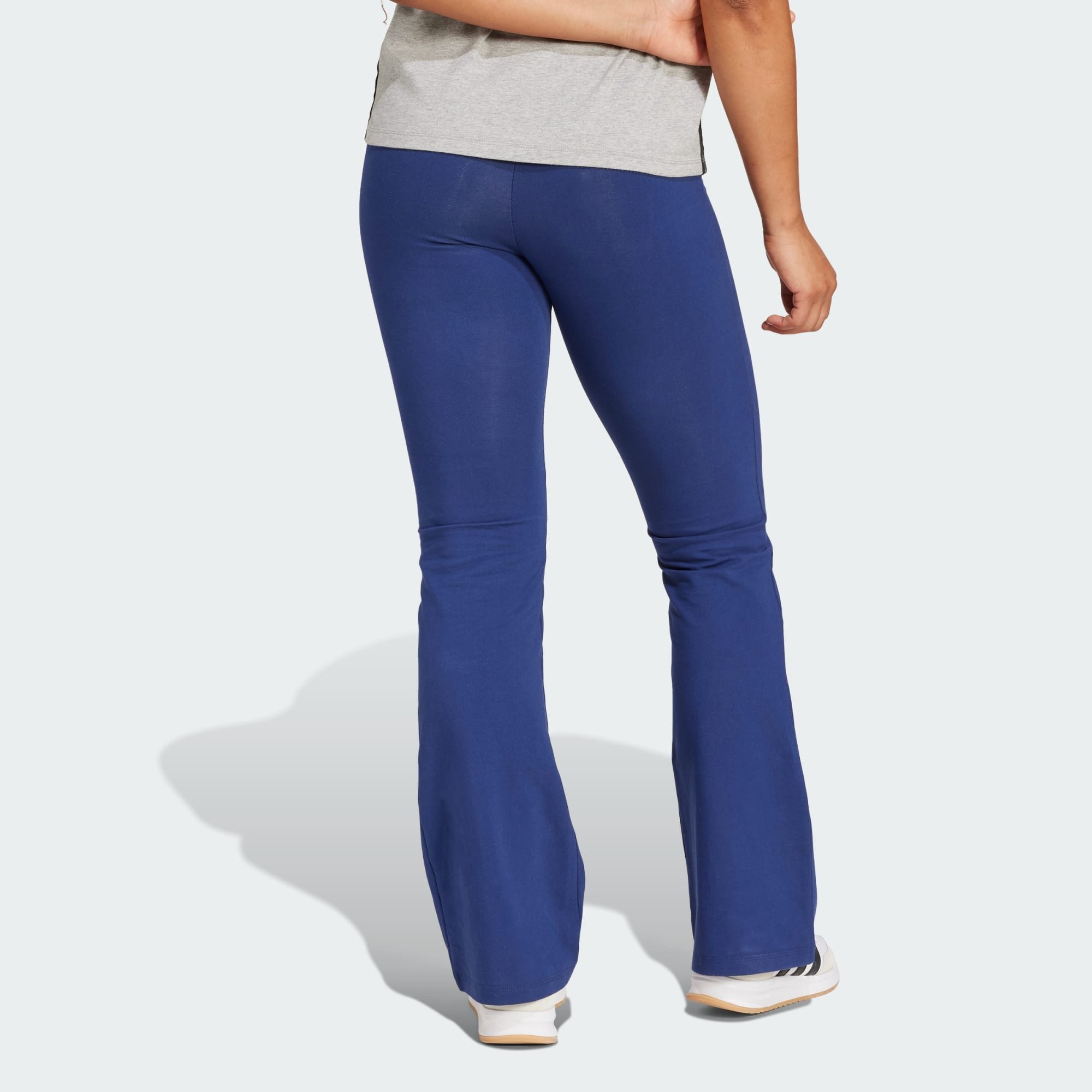adidas Sportswear Leggings ESSENTIALS SMALL LOGO FLARED LEGGINGS (1-tlg)