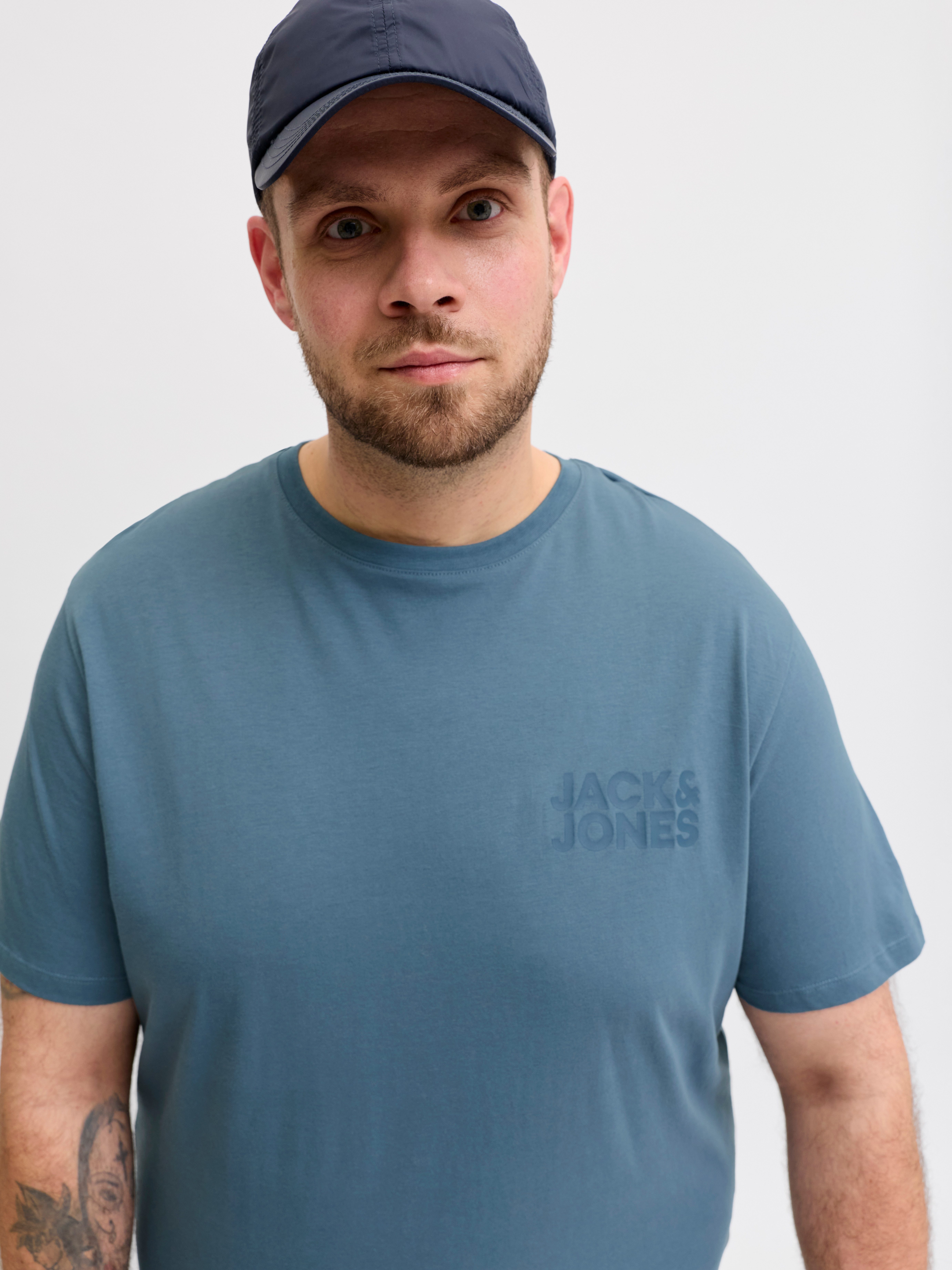 Jack & Jones PlusSize Rundhalsshirt JJECORP LOGO TEE SS O-NECK NOOS PLS Baumwolle, regular fit