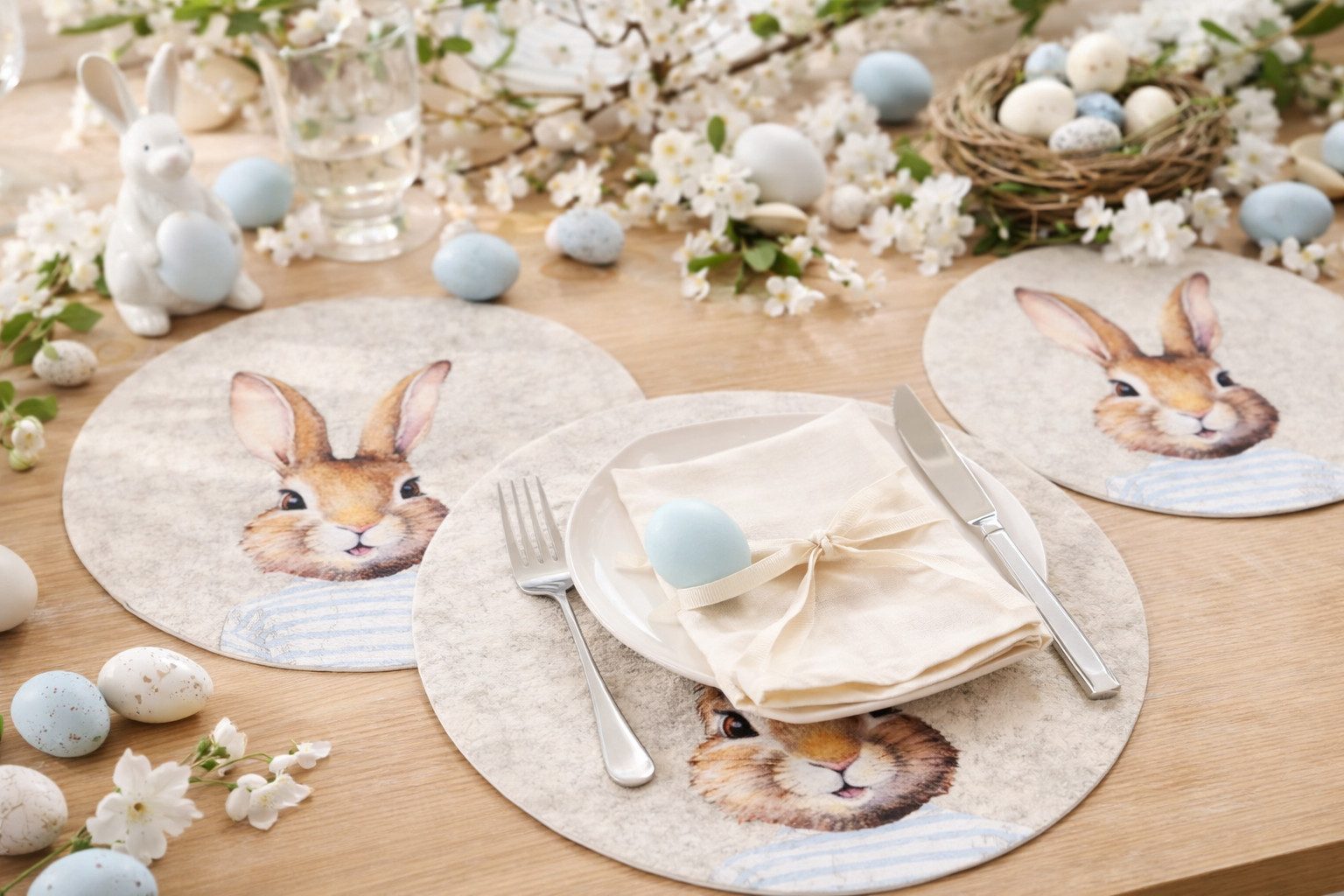 BOLTZE GRUPPE GmbH Platzset Tischset Hase Jonas Rund Beige Hellblau 4er Set Platzset Polyester, (4-St)