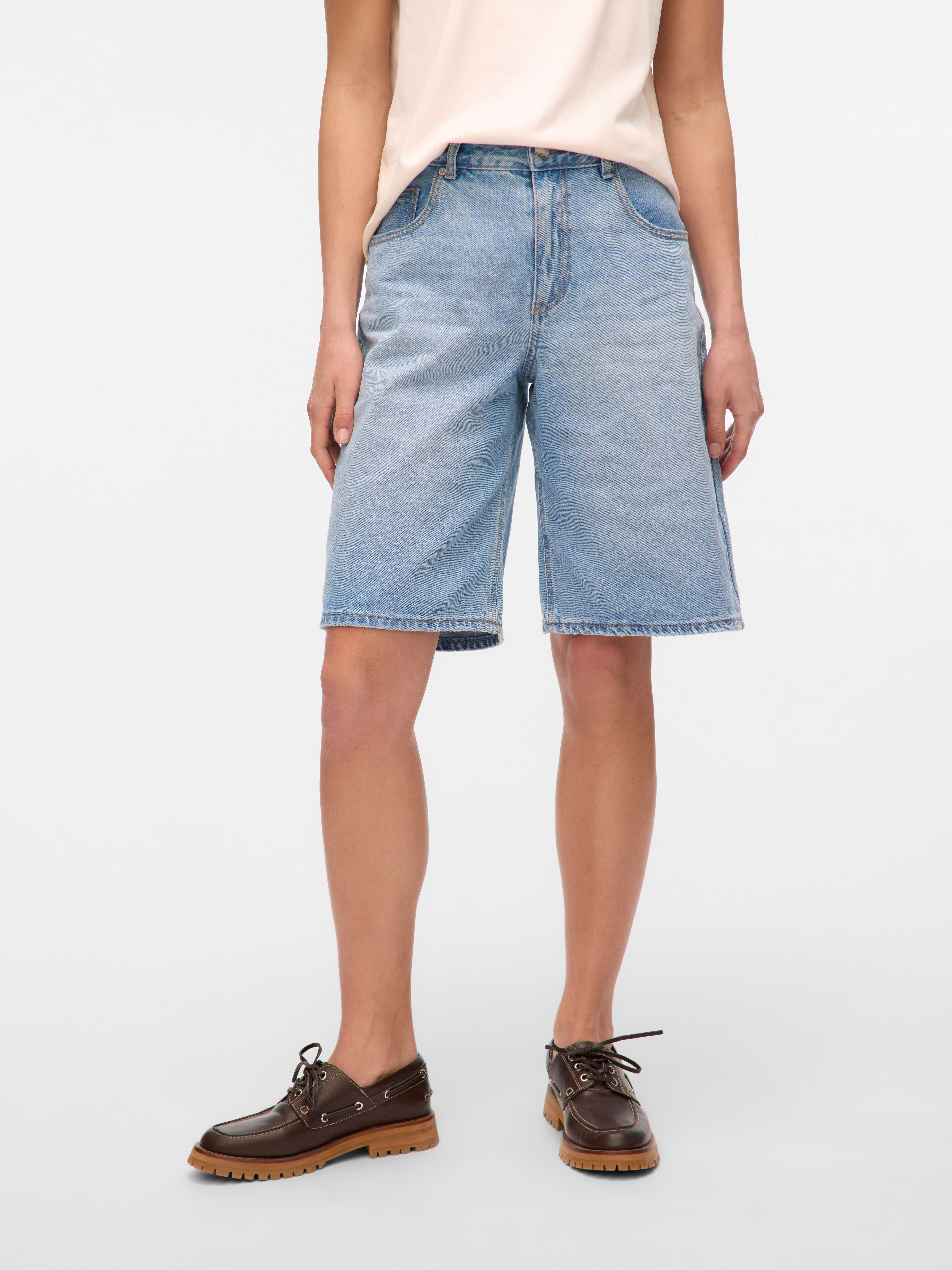 Vero Moda Jeansshorts VMRAILA MR DENIM JORTS NOOS Baumwolle, loose fit