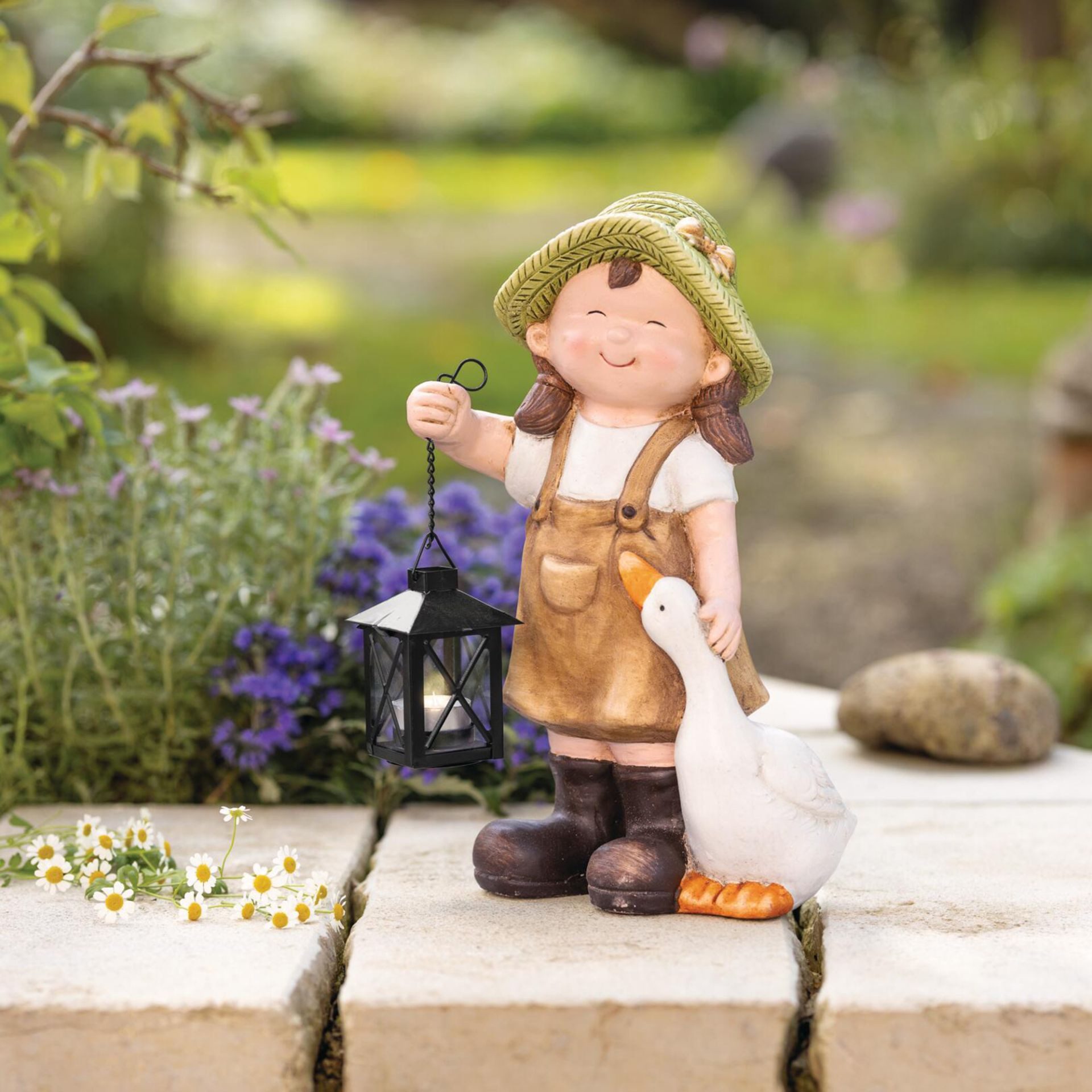 Home-trends24.de Dekofigur Mädchen Laterne Windlicht Deko Figur Gans 37 cm