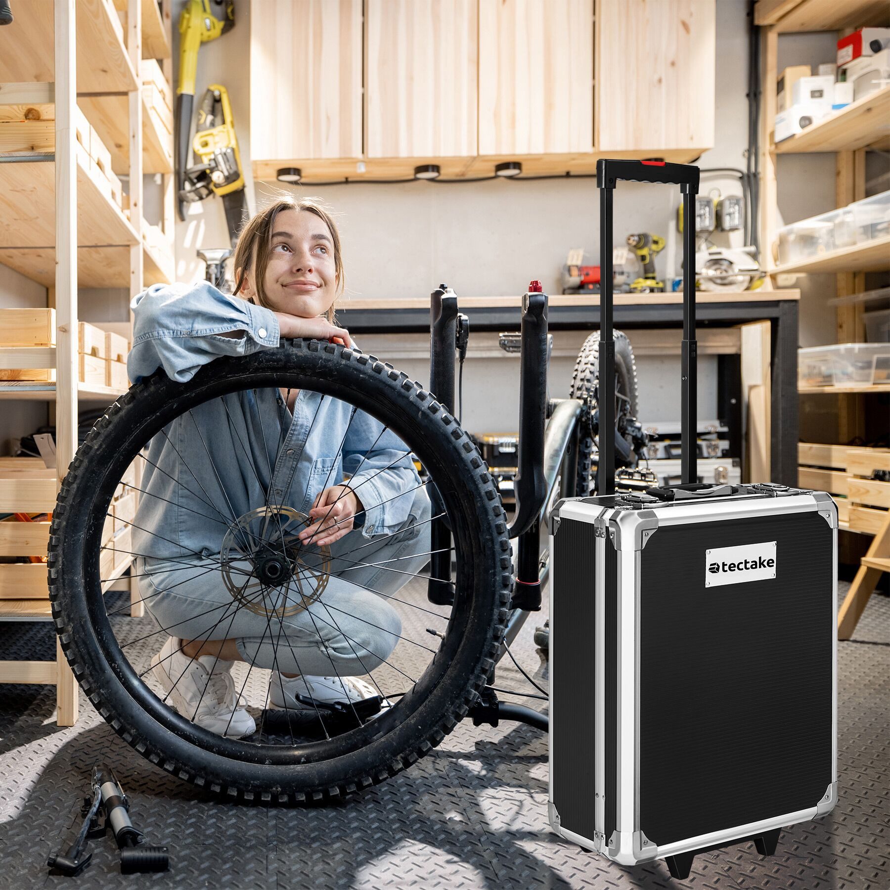 tectake Werkzeugtrolley Werkzeugkoffer alu mit 1200 Teilen und 4 Ebenen (leerer Aluminium Werkzeugkoffer, in schwarz), rollen und teleskopgriff für einfache mobilität