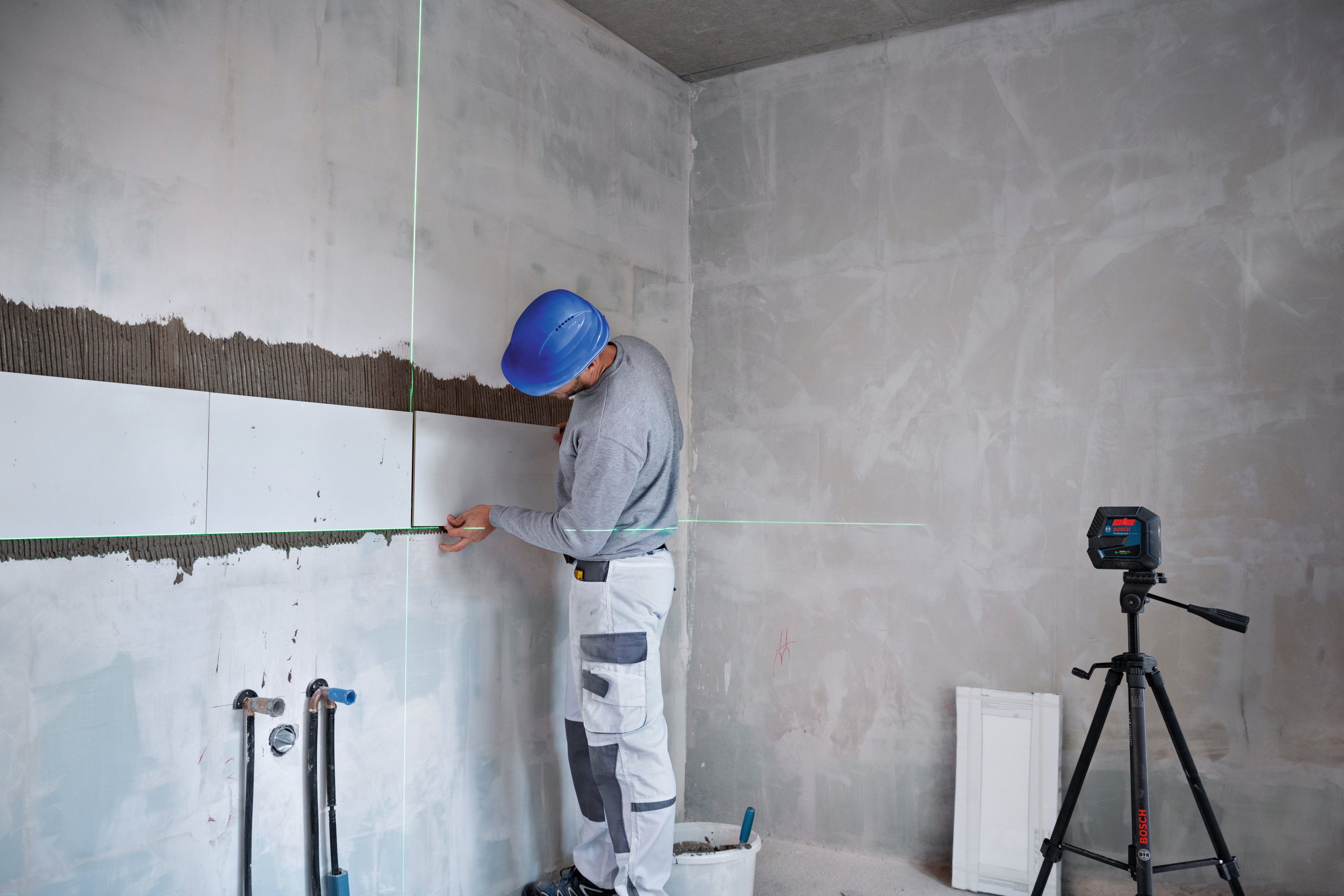 Bosch Professional Punkt- und Linienlaser GCL 2-50 G Professional Baustativ-Set, (Set), Staub- und Spritzwasserschutz IP64, für Laser-Empfänger LR 7