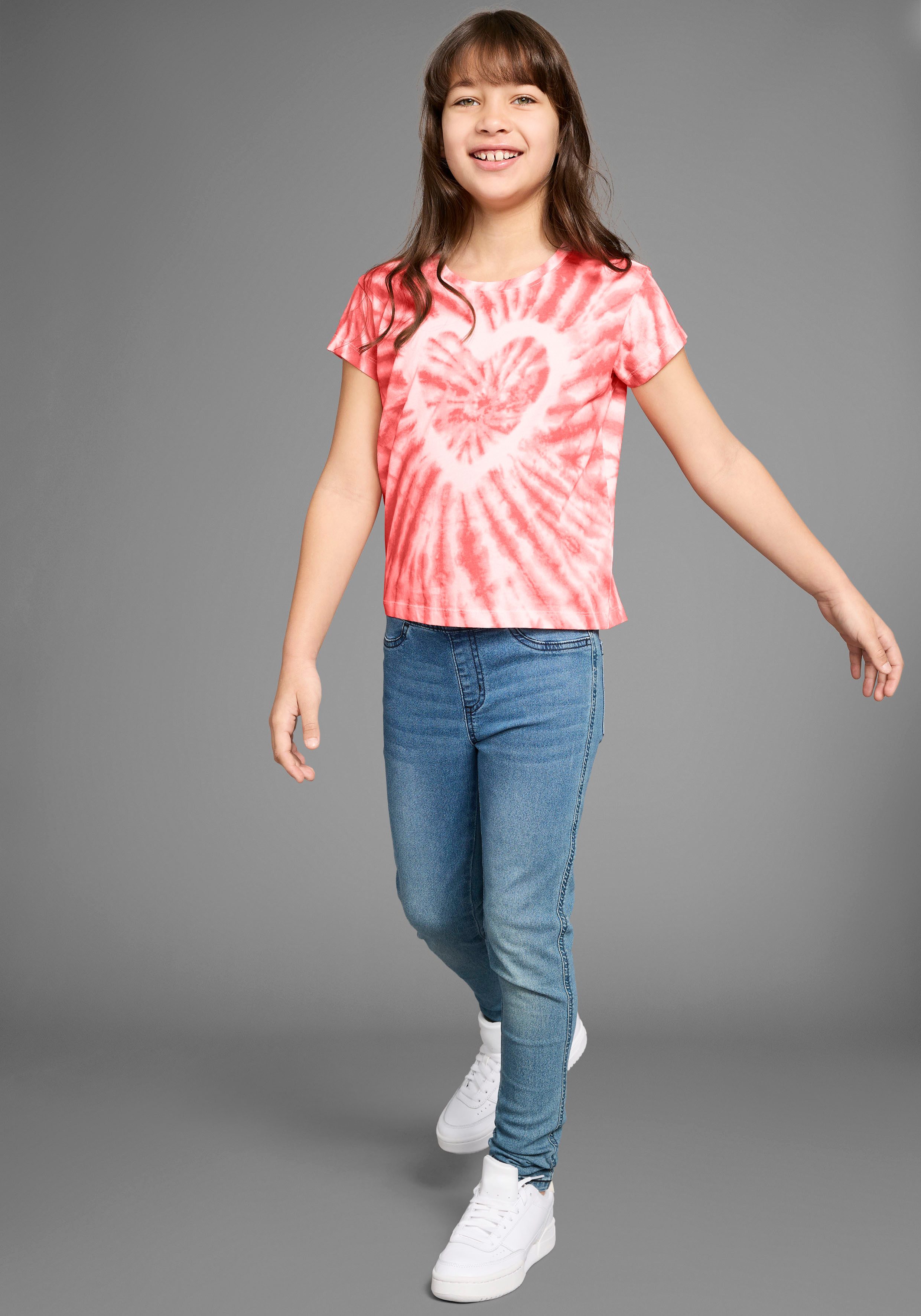 KIDSWORLD T-Shirt Herz Batik Kurzarm, gerade Passform, vielseitig gemustert – Bild 4 von 5