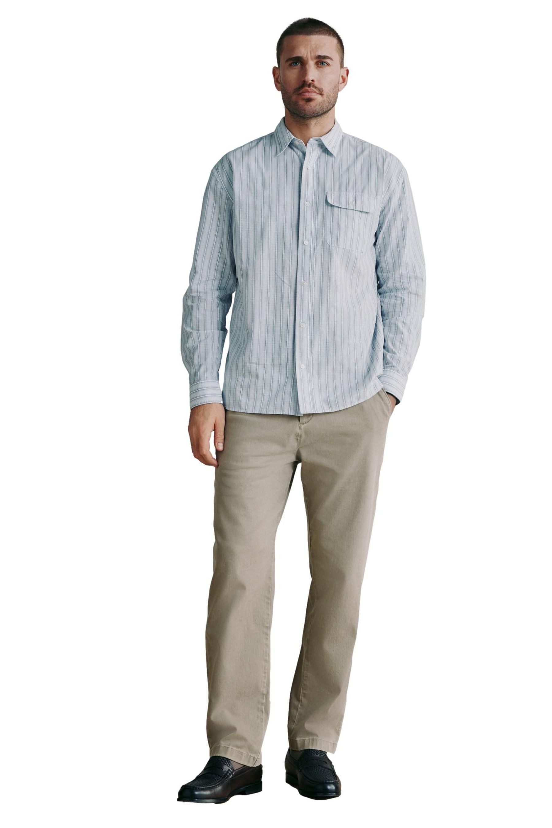 Next Chinohose Luxuriöse, weiche Regular Fit Chinohose (1-tlg)