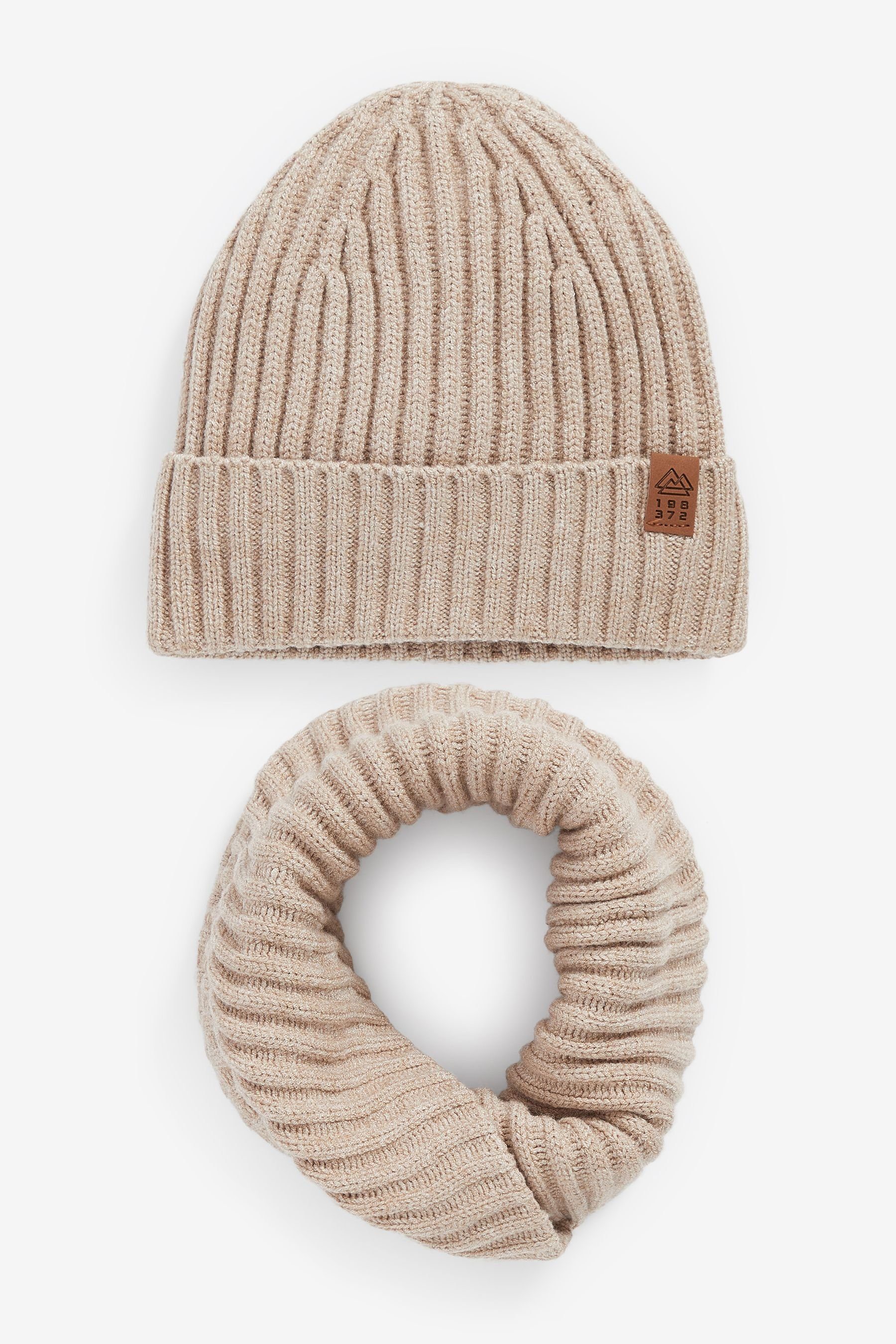 Beanie Gestrickter Schlauchschal und Mütze im Set