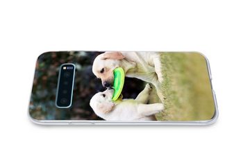 MuchoWow Handyhülle Hund mit seinem Welpen und einem Frisbee, Phone Case, Handyhülle Samsung Galaxy S10+, Silikon, Schutzhülle