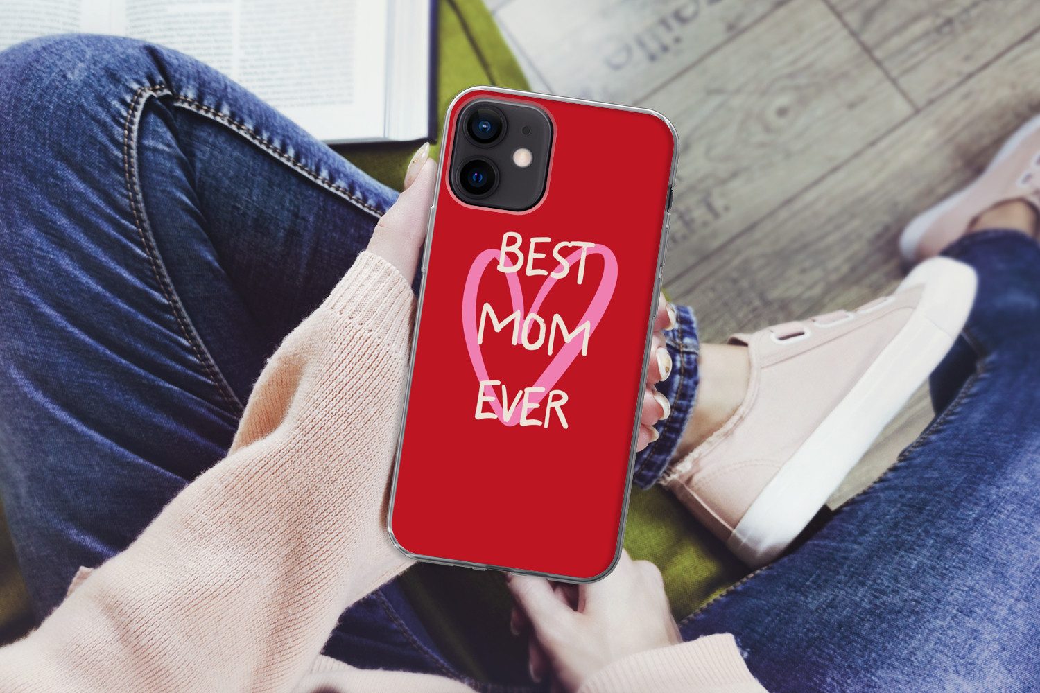 MuchoWow Handyhülle für Apple iPhone 12 Mutter - Zitat - Herz - Rot, Smartphone-Bumper, Print, Handy Schutzhülle Dünn