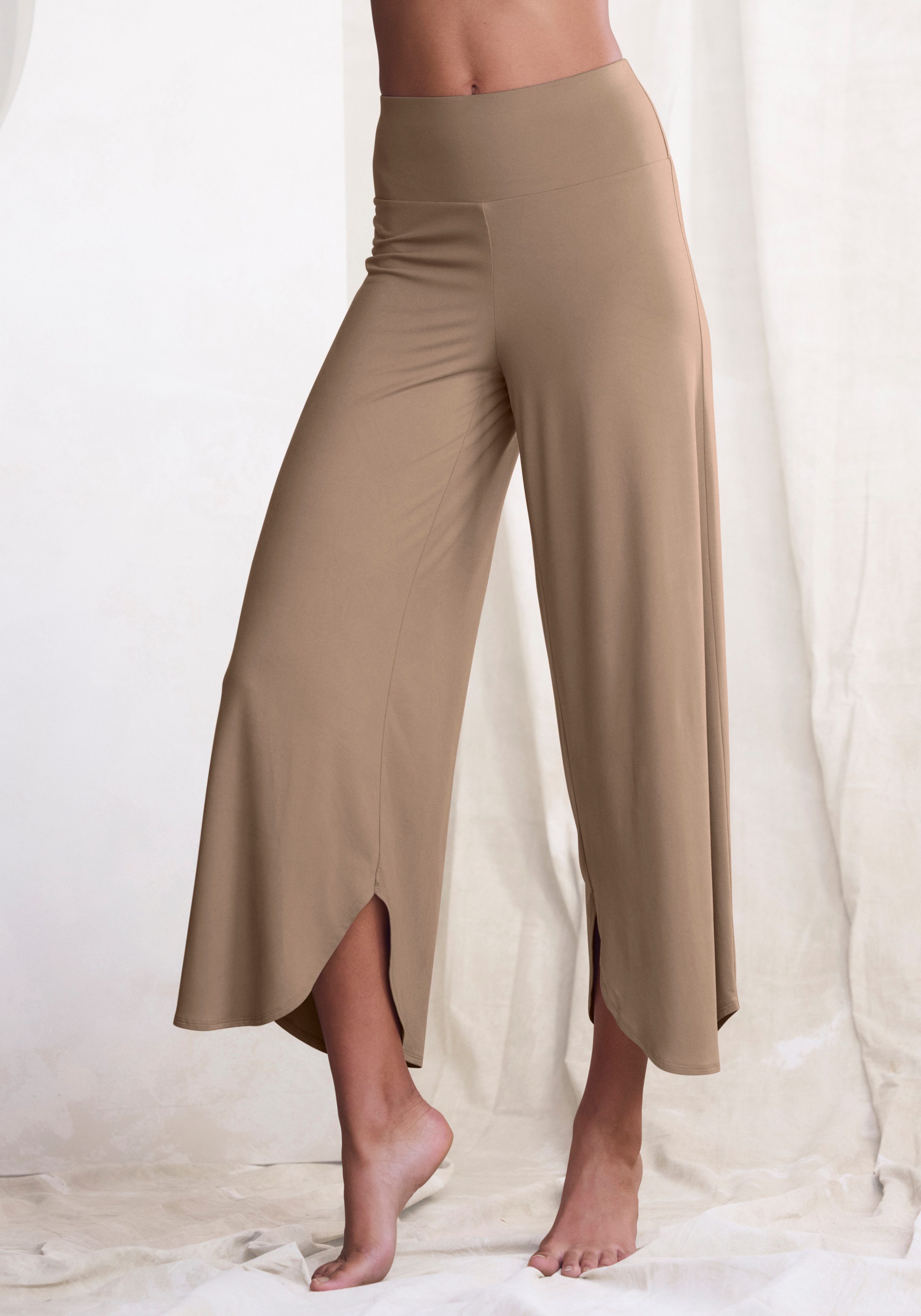 LASCANA Culotte mit gerundetem Beinsaum in günstig online kaufen