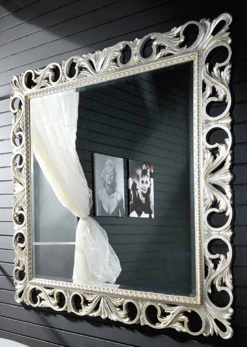 Casa Padrino Barockspiegel Luxus Barock Wandspiegel Silber - Prunkvoller Spiegel im Barockstil - Barock Wohnzimmer Spiegel - Barock Garderoben Spiegel - Barock Möbel - Luxus Qualität - Made in Italy
