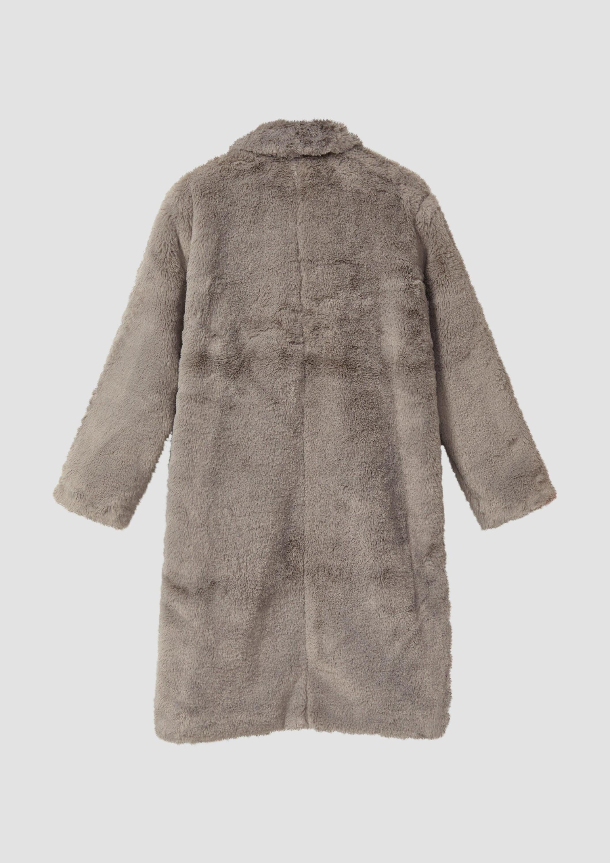 s.Oliver Funktionsmantel Outdoor-Mantel Kuscheliger Loose-Fit-Mantel in Pelz-Optik