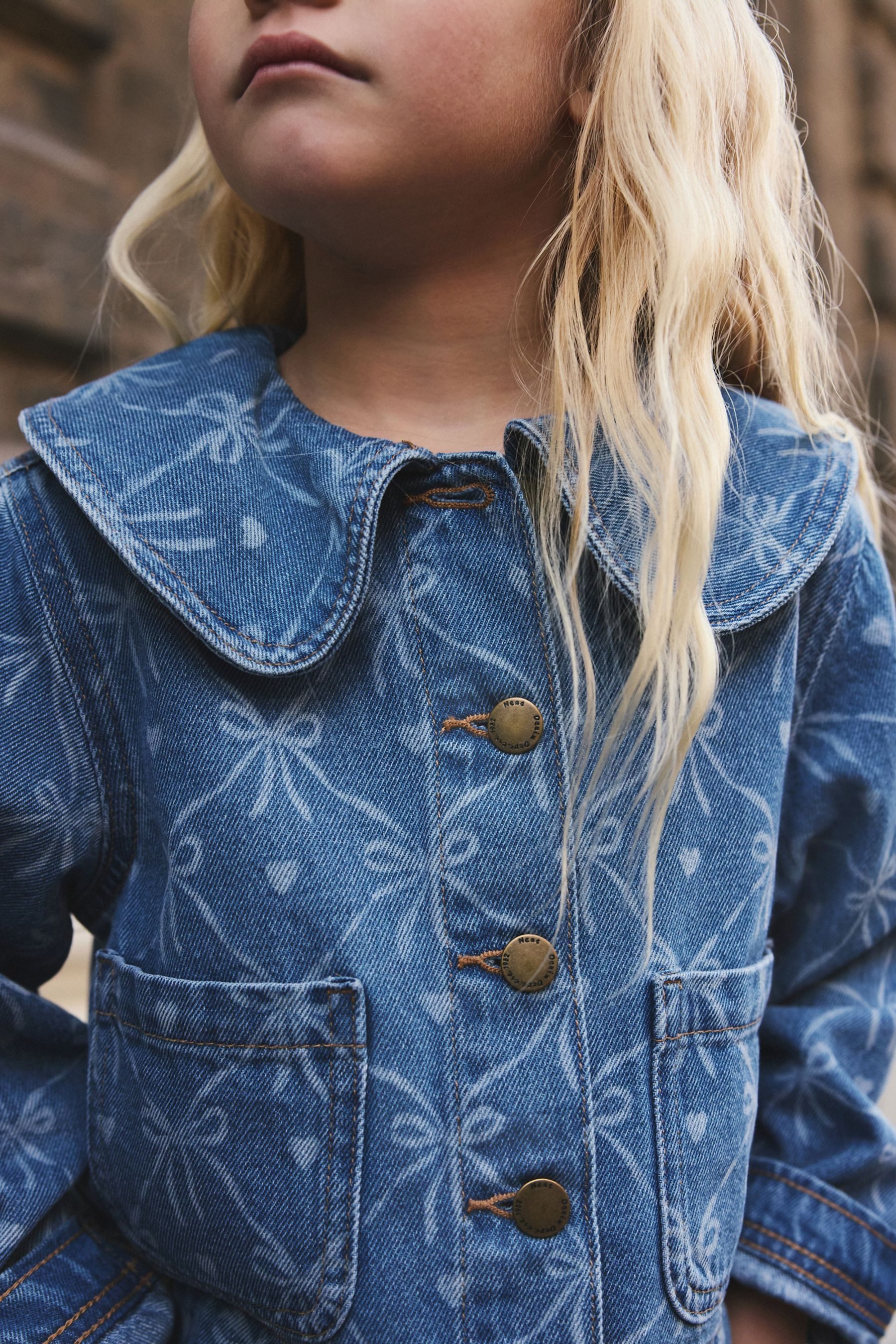 Next Kurzjacke Jacke mit Schleifen-Print (1-St)