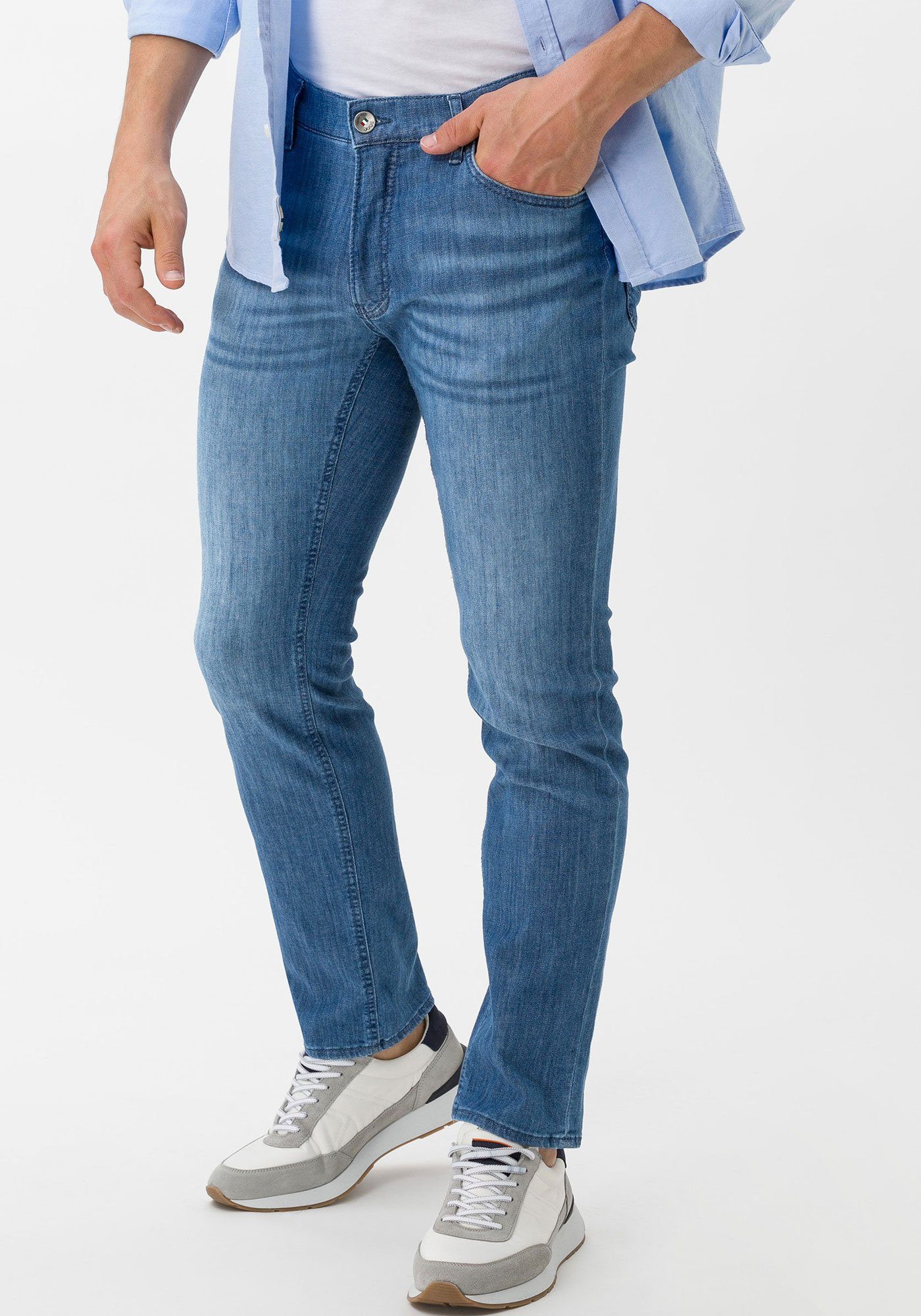 Brax 5-Pocket-Jeans Style CHUCK Hi-Flex LIGHT, softer Sommerdenim light blue used