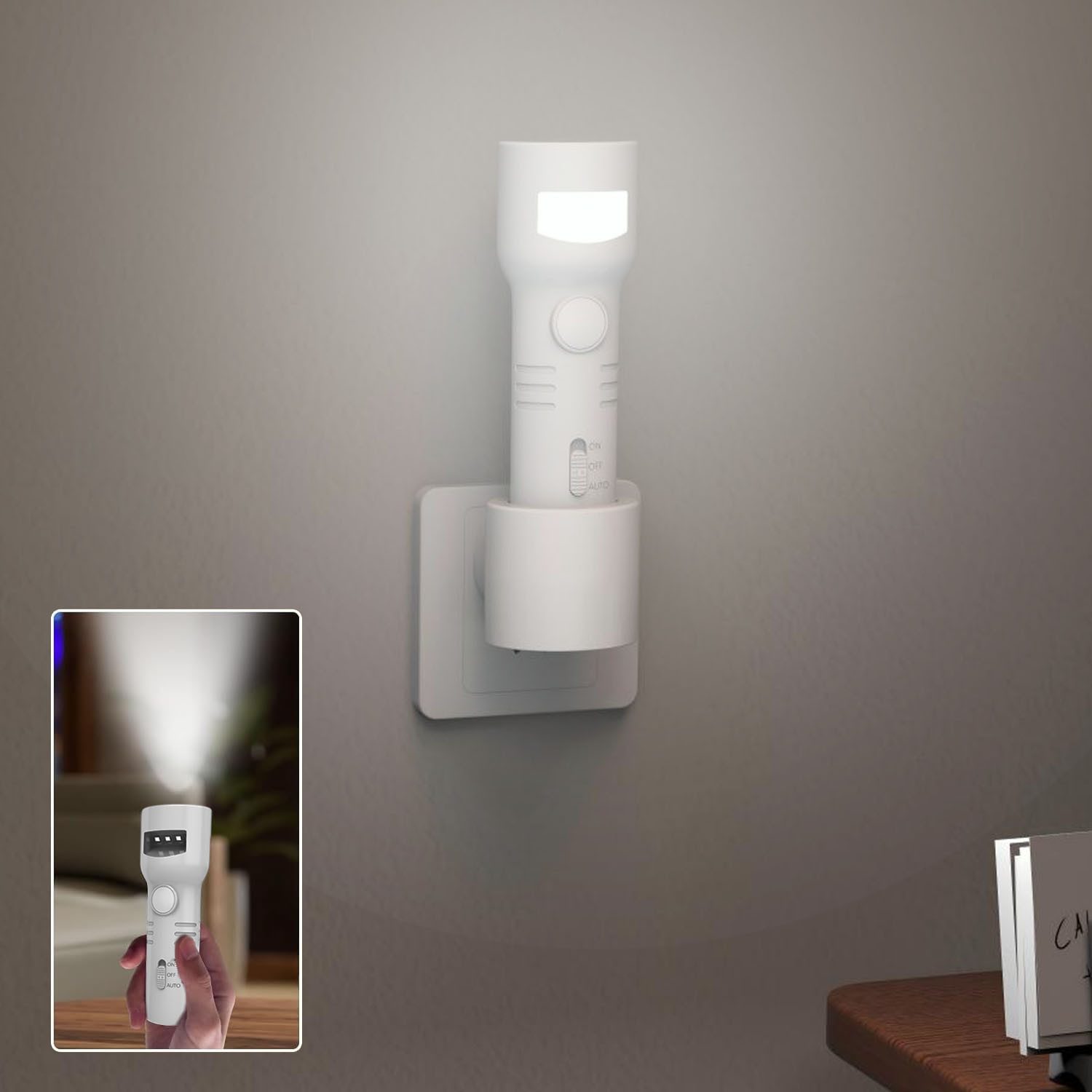 QUBEBU LED Steckdosenleuchte Nachtlicht Steckdose mit Bewegungsmelder, 4in1 Taschenlampe Aufladbar, Wiederaufladbar(270° drehbarer Stecker), LED fest integriert, 3 Modi (EIN/AUTO/AUS), Flurlampe, Nachtlampe, Campingleuchte, Taschenlampen Wandleuchte Multifunktion Notlicht Notlampe Stromausfall