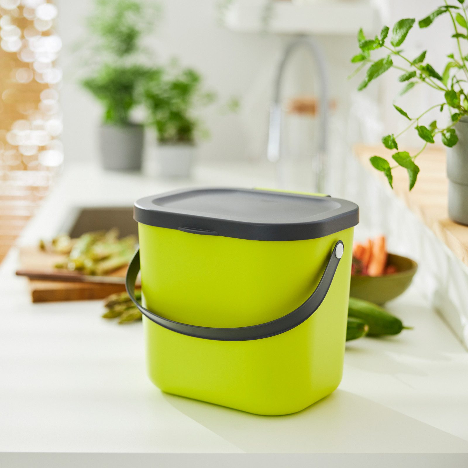 ROTHO Biomülleimer Albula 2er-Set Komposteimer 6l – kompakte Müllbehälter ideal für Küche, Stapelbar, mit Griff & Deckel – 6 l Recycling-Set für jeden Raum