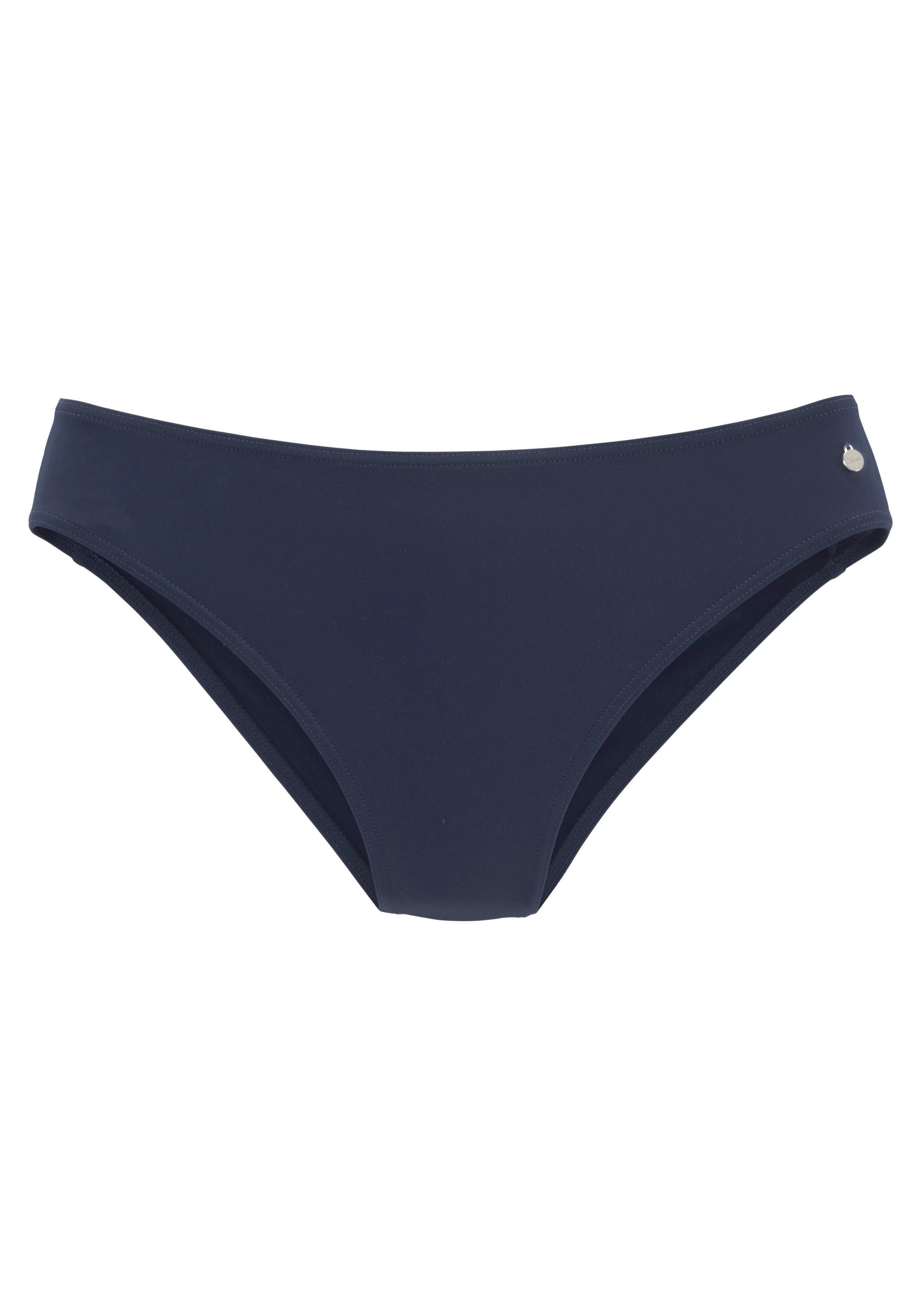 s.Oliver Bikini-Hose Spain in modischen Unifarben. € 24,99