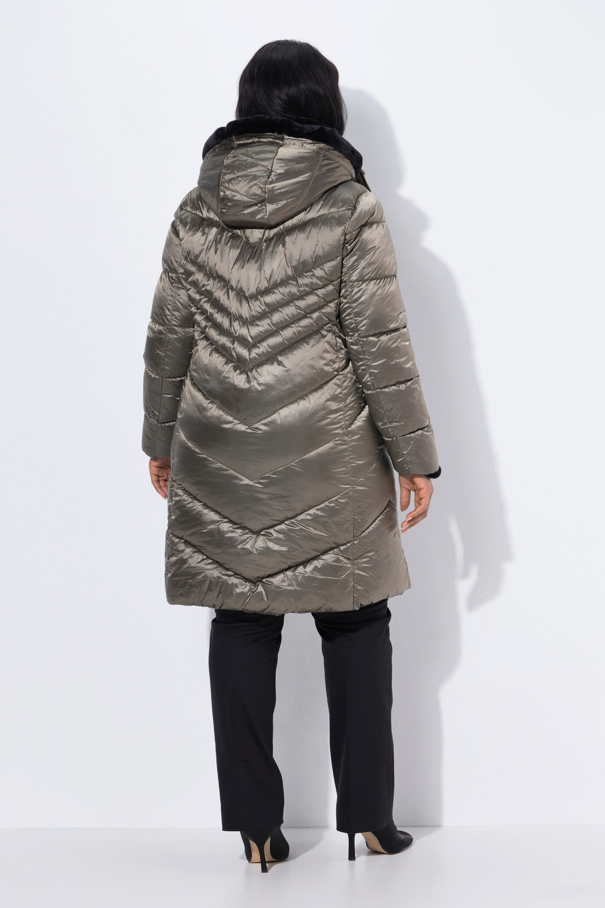 Ulla Popken Wintermantel HYPRAR Steppmantel Metallic-Optik Kunstfellbesatz Kapuze