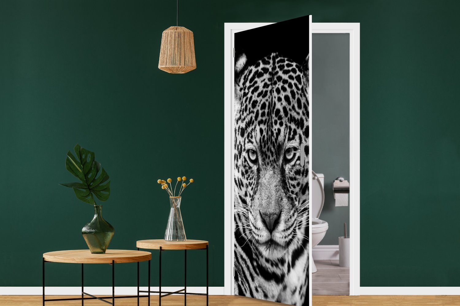 Türtapete bedruckt, Tiere Porträt, cm - 75x205 St), Tür, Türaufkleber, Schwarz Leopard (1 - MuchoWow Weiß Matt, - - für Fototapete